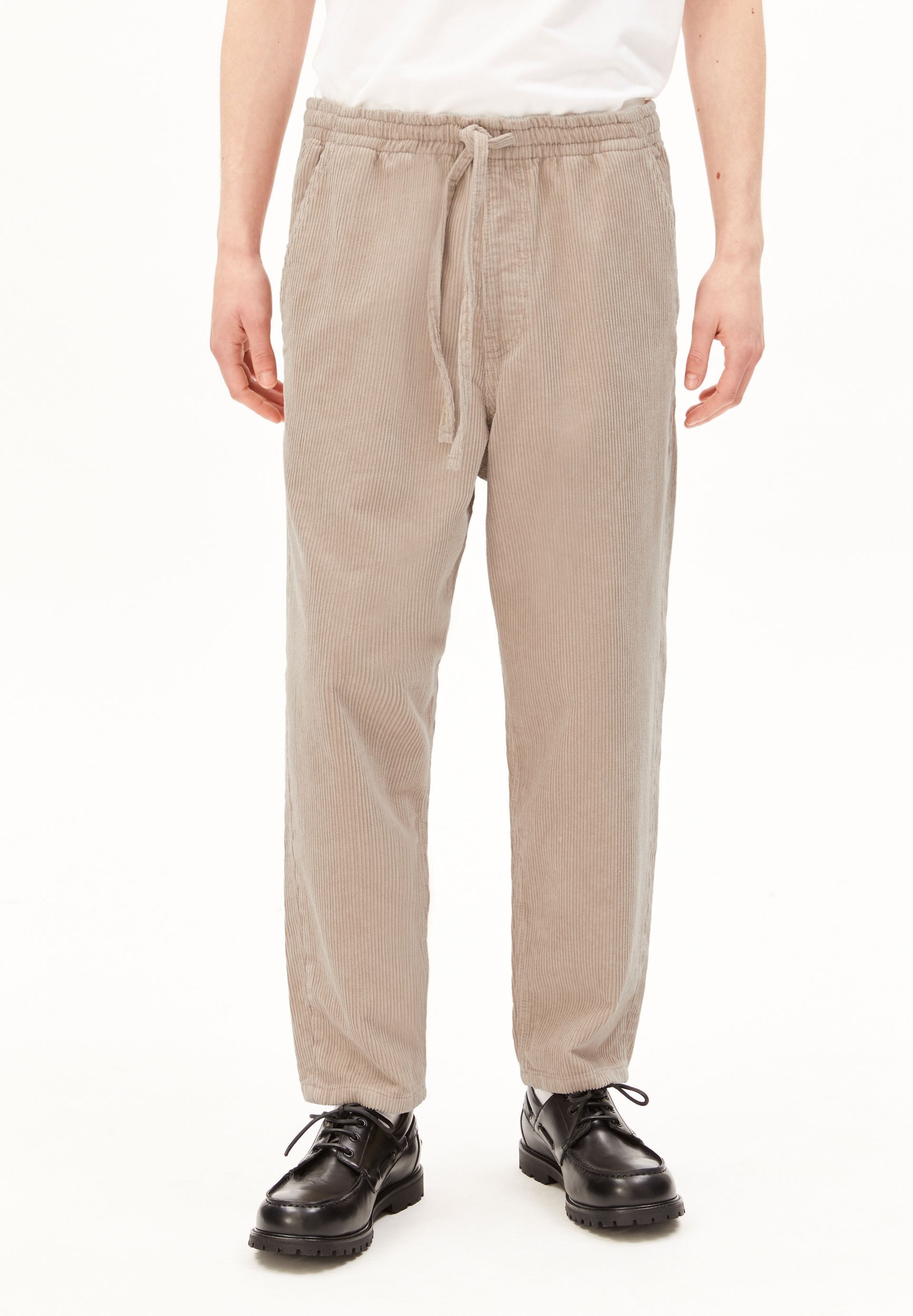 Armedangels Stoffhose PULL ON CORDUROY Hose aus 100% Bio-Baumwolle (Mid waist, Baggy Fit)