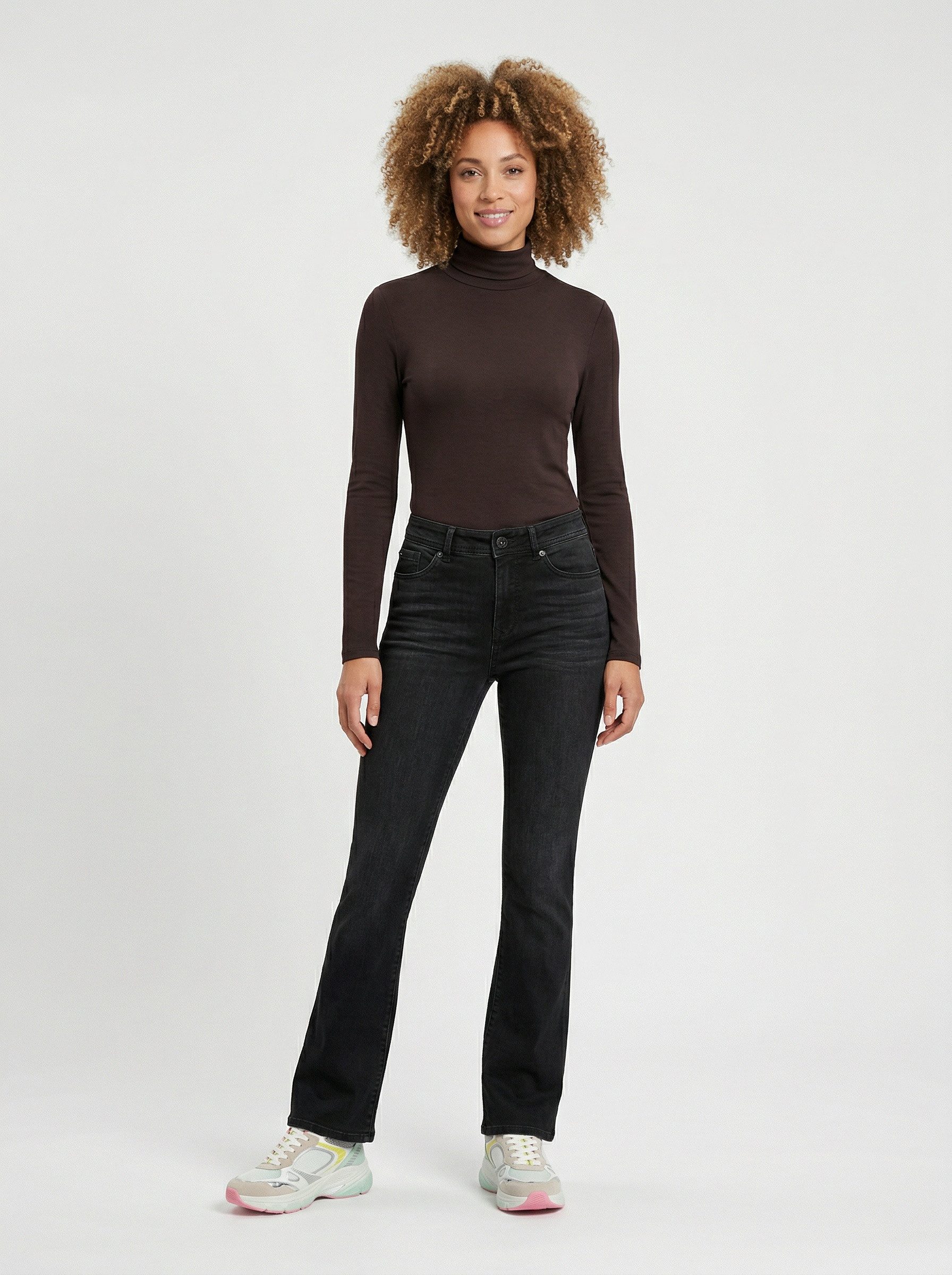 Zum Outfit 10