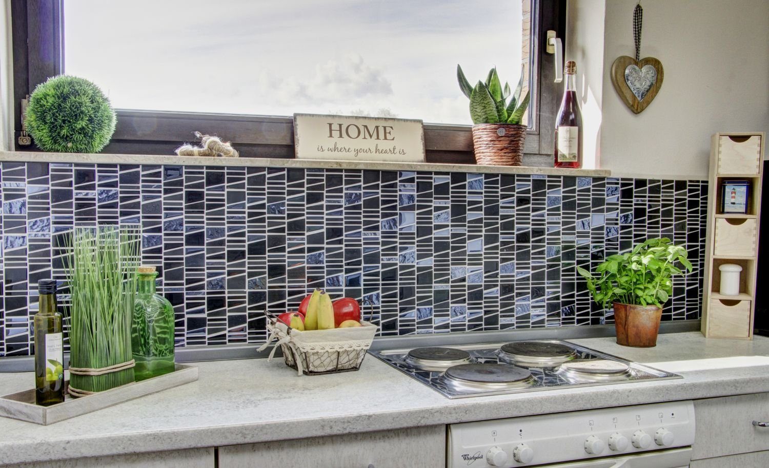 Mosani Mosaikfliesen Glasmosaik Naturstein Mosaik schwarz glänzend / 10