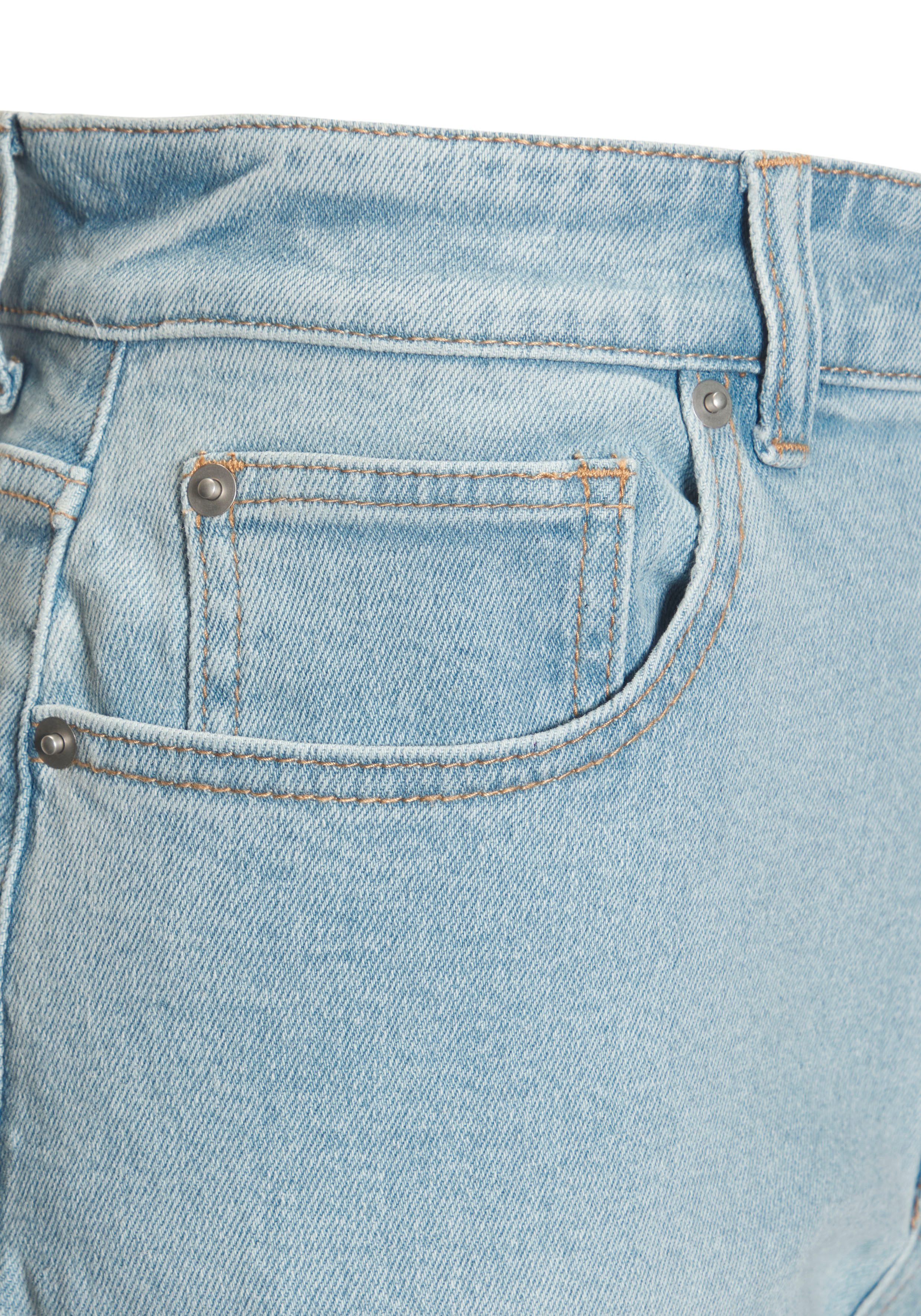 LASCANA 7/8-Jeans in modischer Culotte-Form aus Baumwoll-Denim, Straight-Leg, Sommerhose – Bild 5 von 5