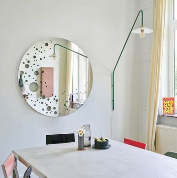 Casa Padrino Wandspiegel Luxus Wandspiegel in Mond Optik Ø 125 cm - Runder Wohnzimmer Spiegel - Luxus Kollektion