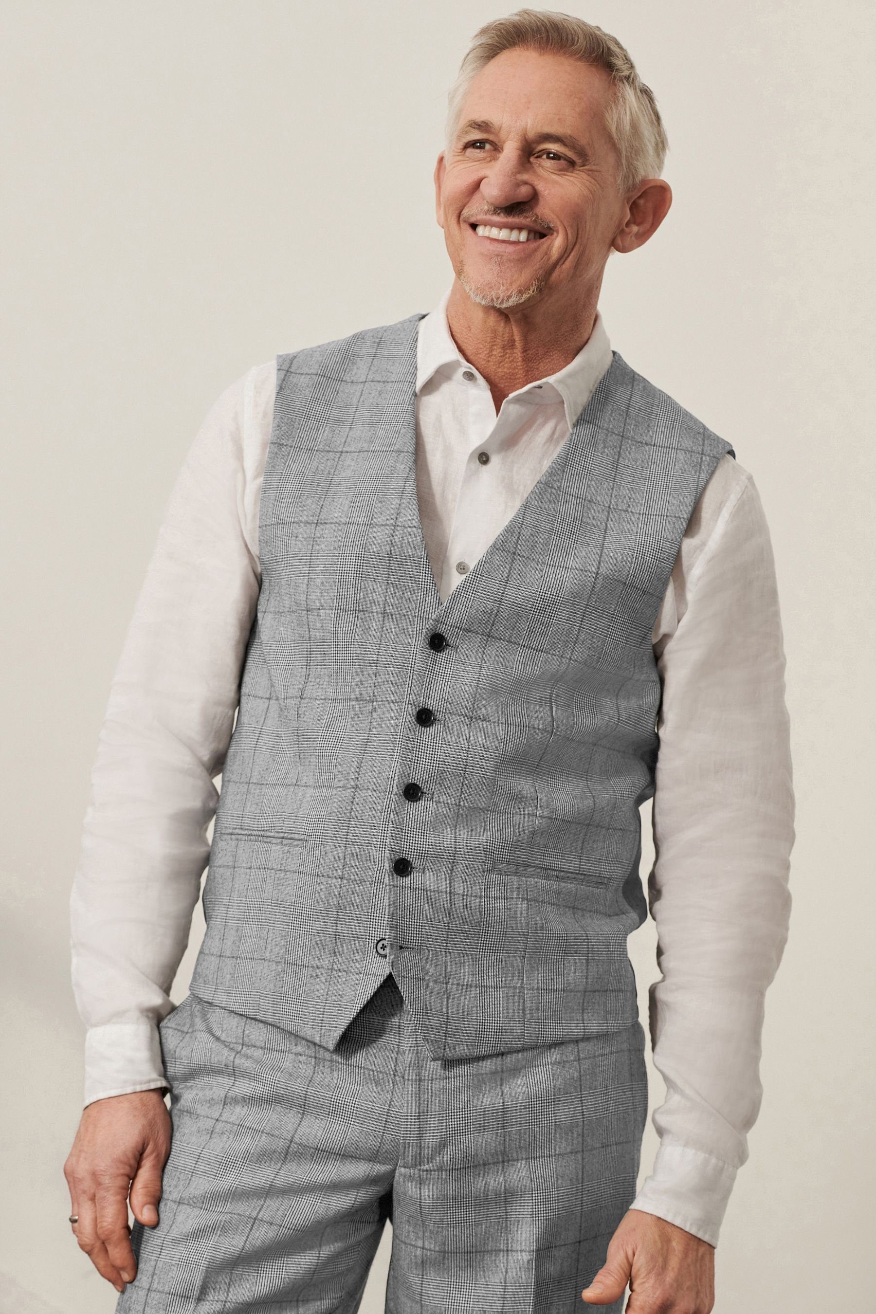 Next Anzugweste Karierter Anzug aus Wollgemisch: Weste (1-tlg), Mode und  Accessoires für die ganze Familie
