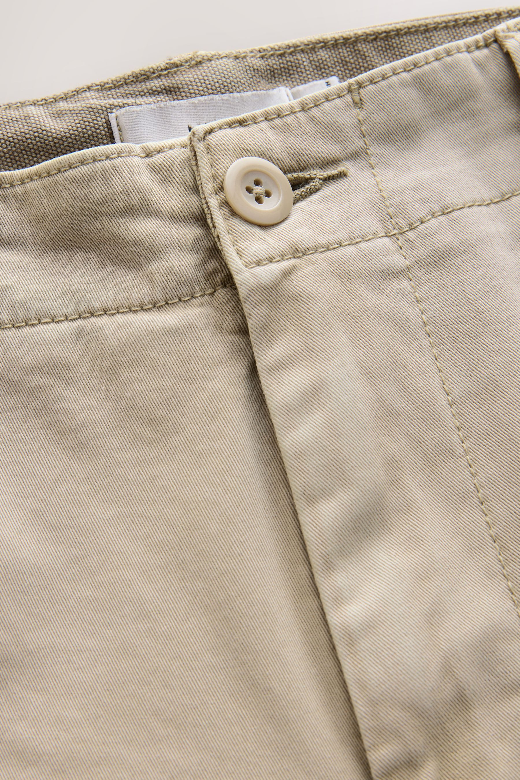 Next Chinohose Straight Fit Chinohose mit authentischer Waschung (1-tlg)