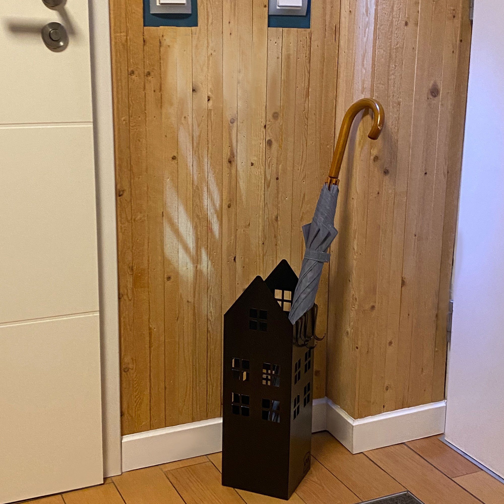 UNUS HOME Schirmständer mit Abtropfschale, Häuser-Dekor (49x16x16cm (HxBxB) günstig online kaufen