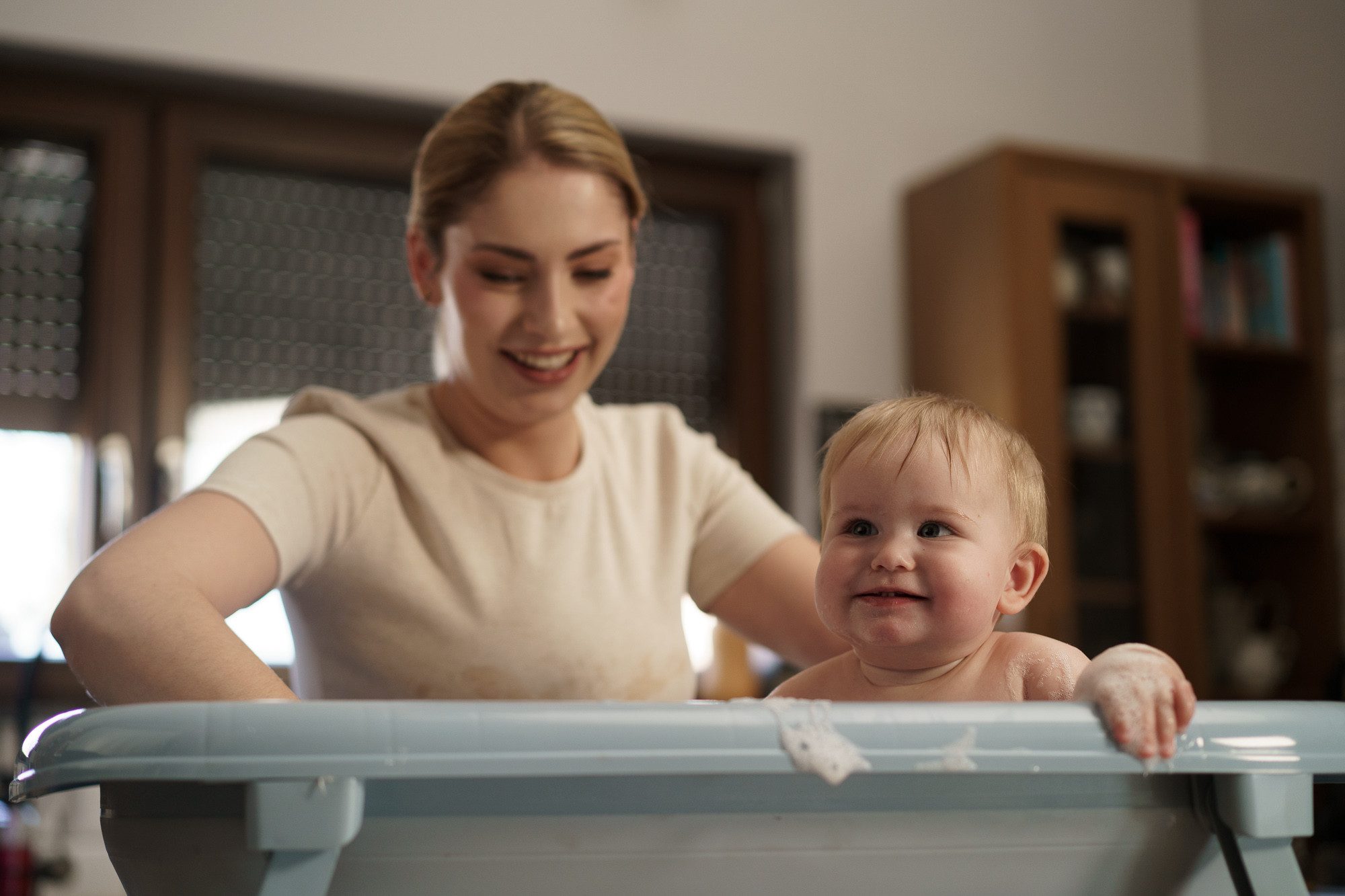 Tega-Baby Babybadewanne Faltbare Babybadewanne mit Ablaufstopfen