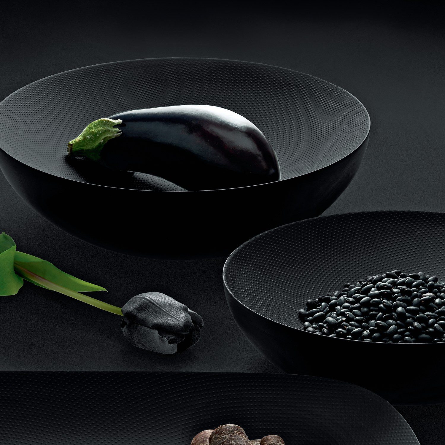 Alessi Obstschale Double Schwarz 32 cm, Epoxidharzbeschichteter Stahl, mit Reliefdekor