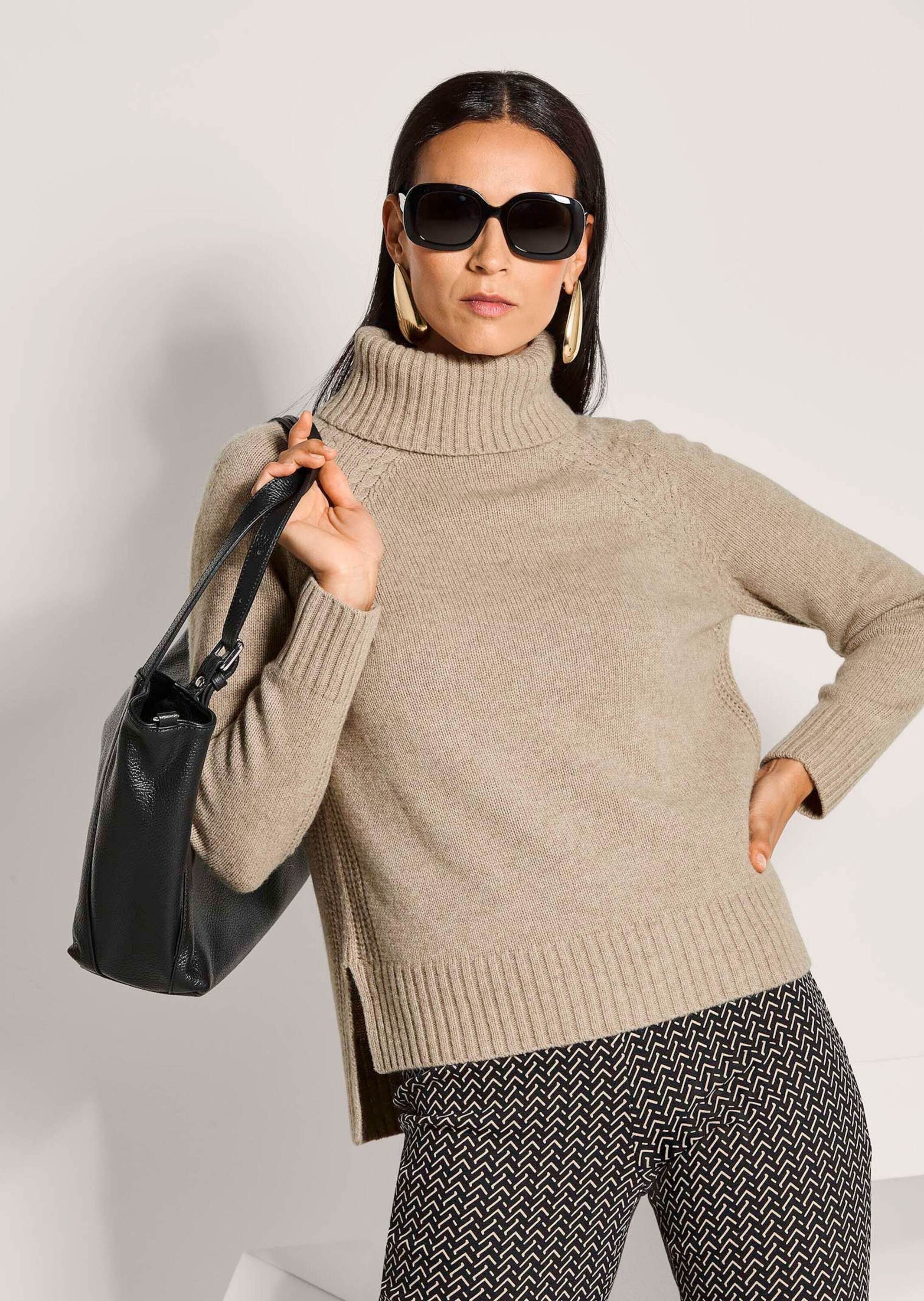 MADELEINE Strickpullover Schlichter Kaschmirpullover mit Rollkragen Wollpullover mit feinem Zopfmuster, seitlichen Schlitzen und Langarm