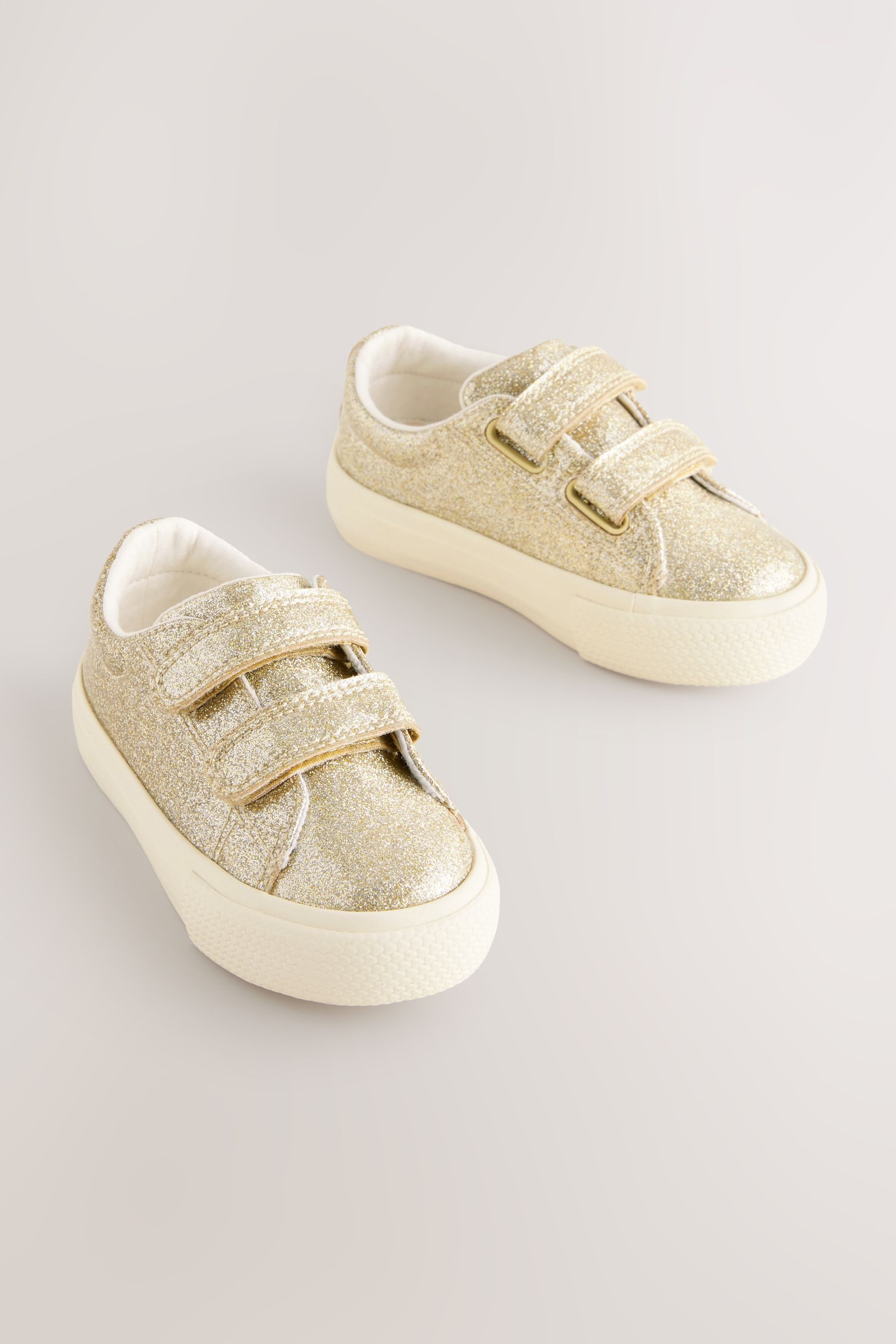 Next Derber Sportschuh mit Klettverschluss – Wide Fit Sneaker (1-tlg)