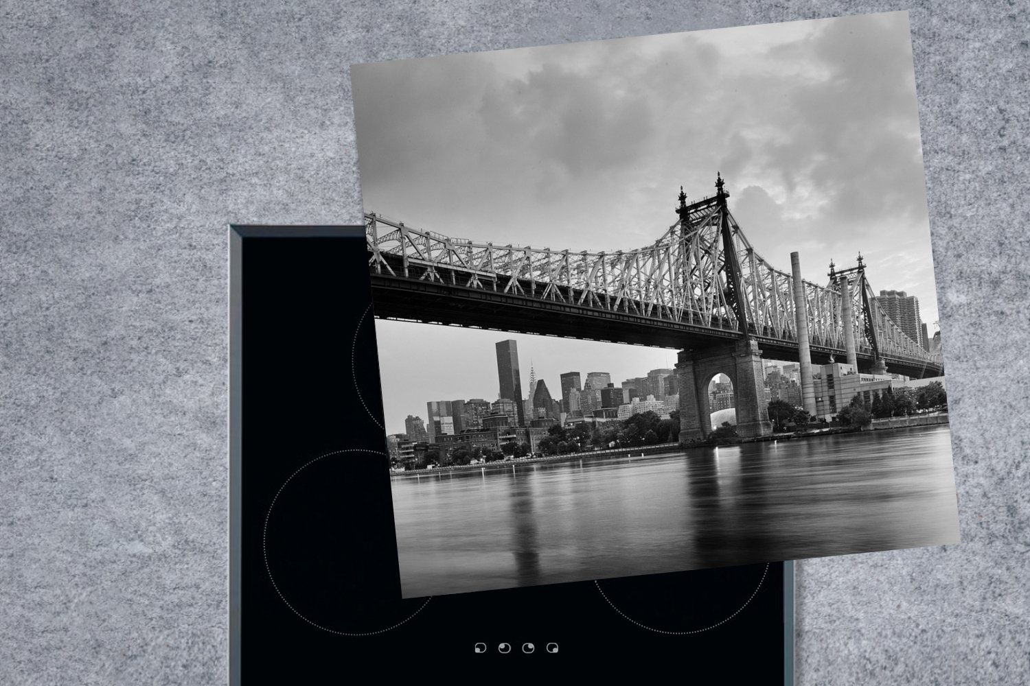 Bridge schwarz tlg), cm, Herdblende-/Abdeckplatte und weiß, für Ceranfeldabdeckung, küche MuchoWow (1 Arbeitsplatte Vinyl, Queensboro 78x78