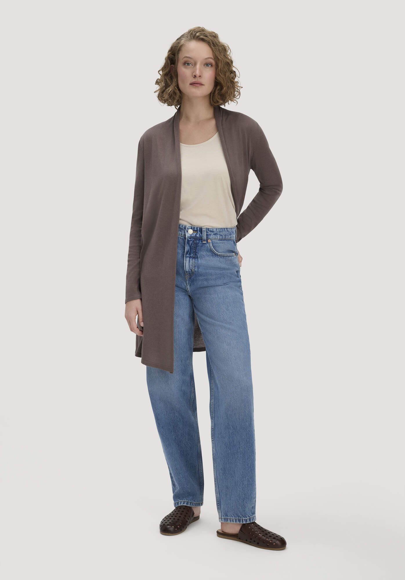 Hessnatur Strickjacke aus TENCEL™ Lyocell und Bio-Baumwolle (1-tlg)