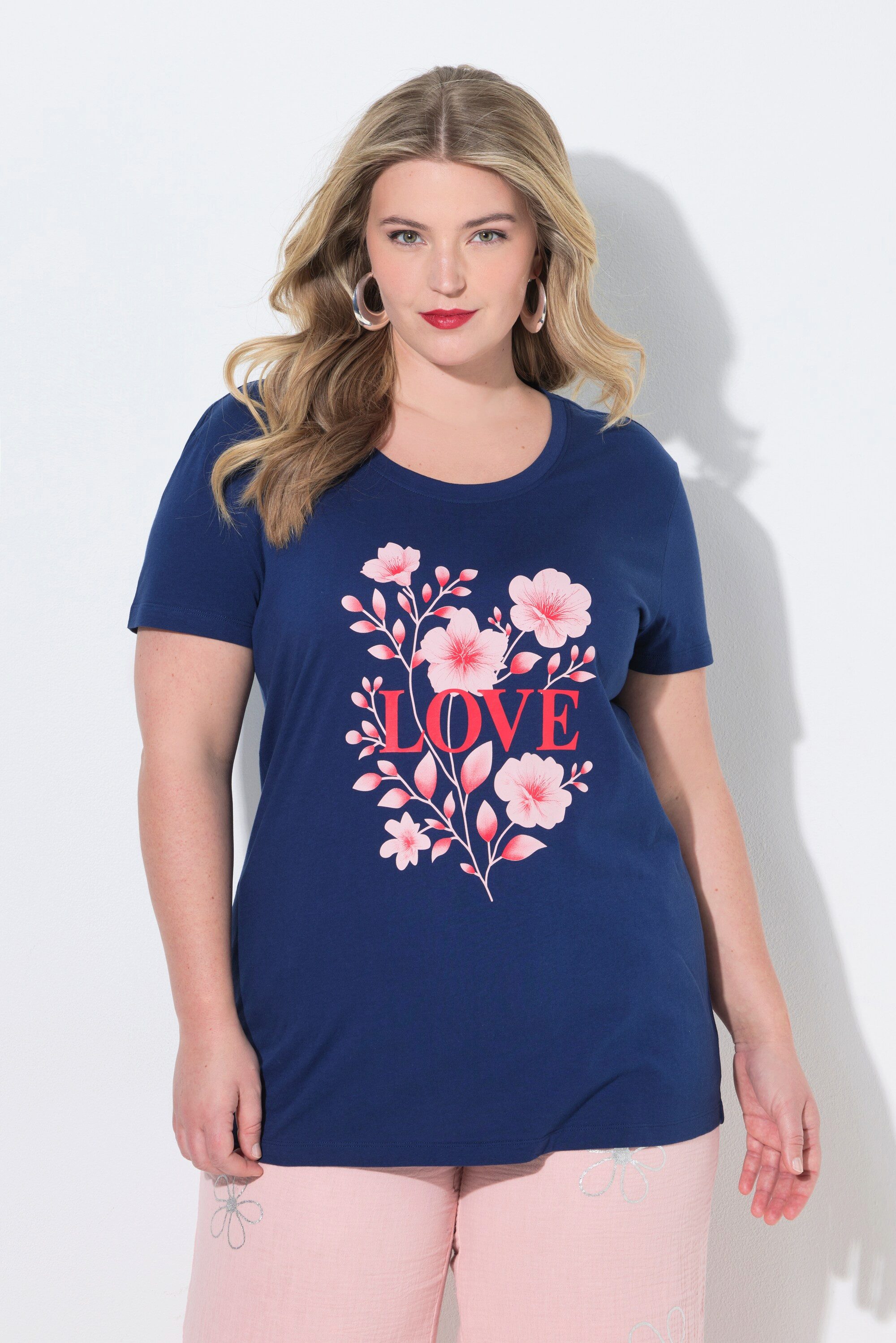 T-Shirt T-Shirt bequeme Passform LOVE Motiv