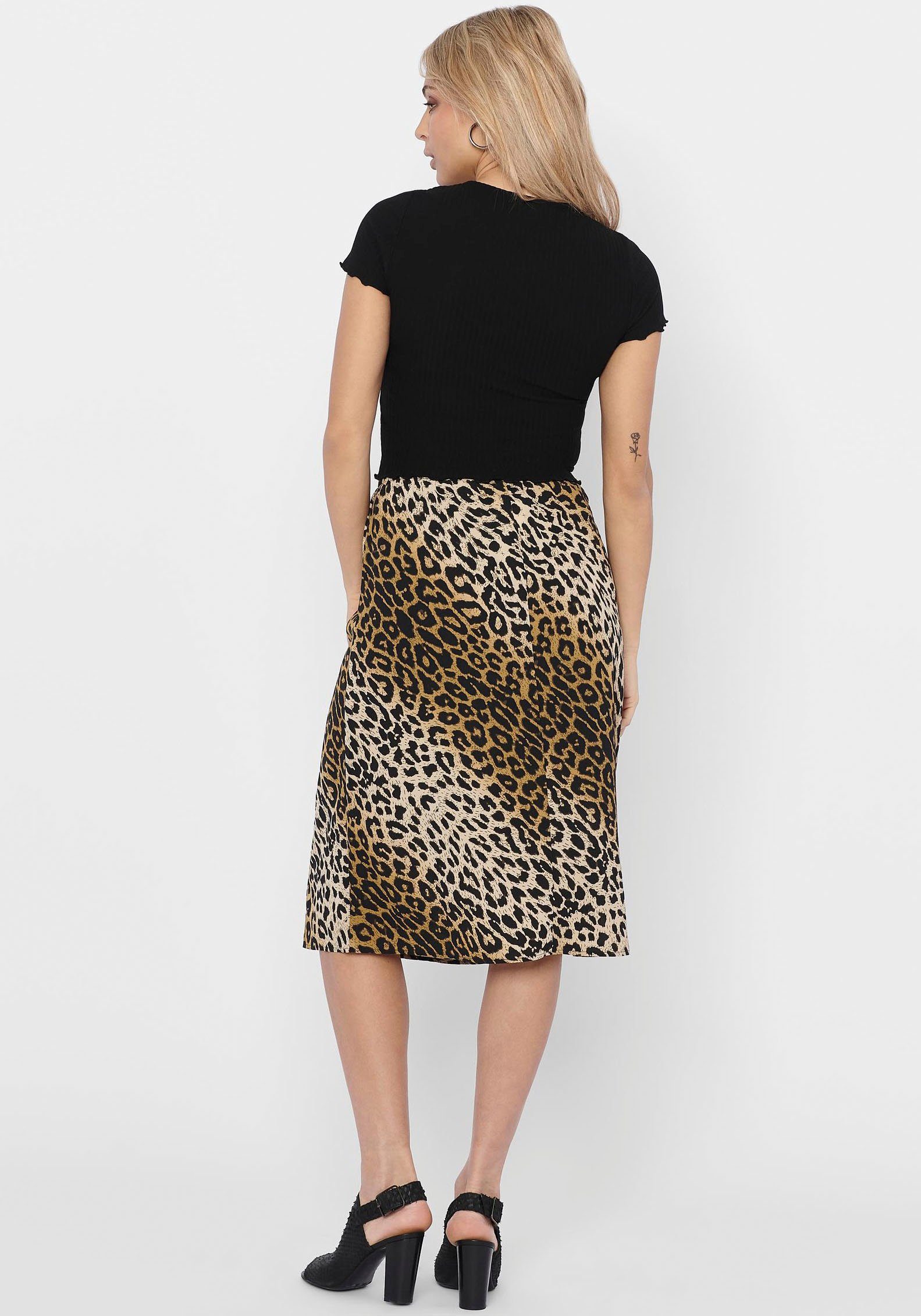 ONLY Rundhalsshirt ONLEMMA S/S SHORT TOP NOOS JRS Rundhals, modisch, regular fit, gewellter Abschluss, unifarben