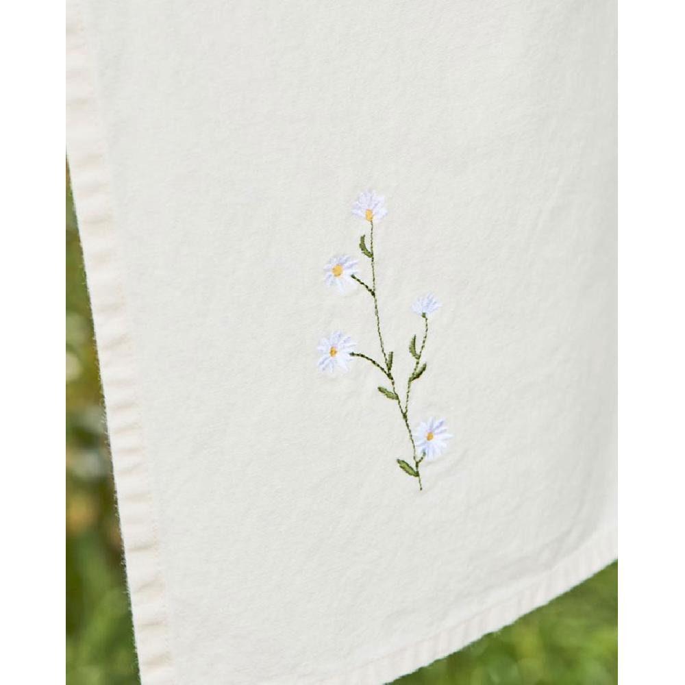 Ib Laursen Geschirrtuch Ib Laursen Geschirrtuch Flora mit weißen Margeriten günstig online kaufen