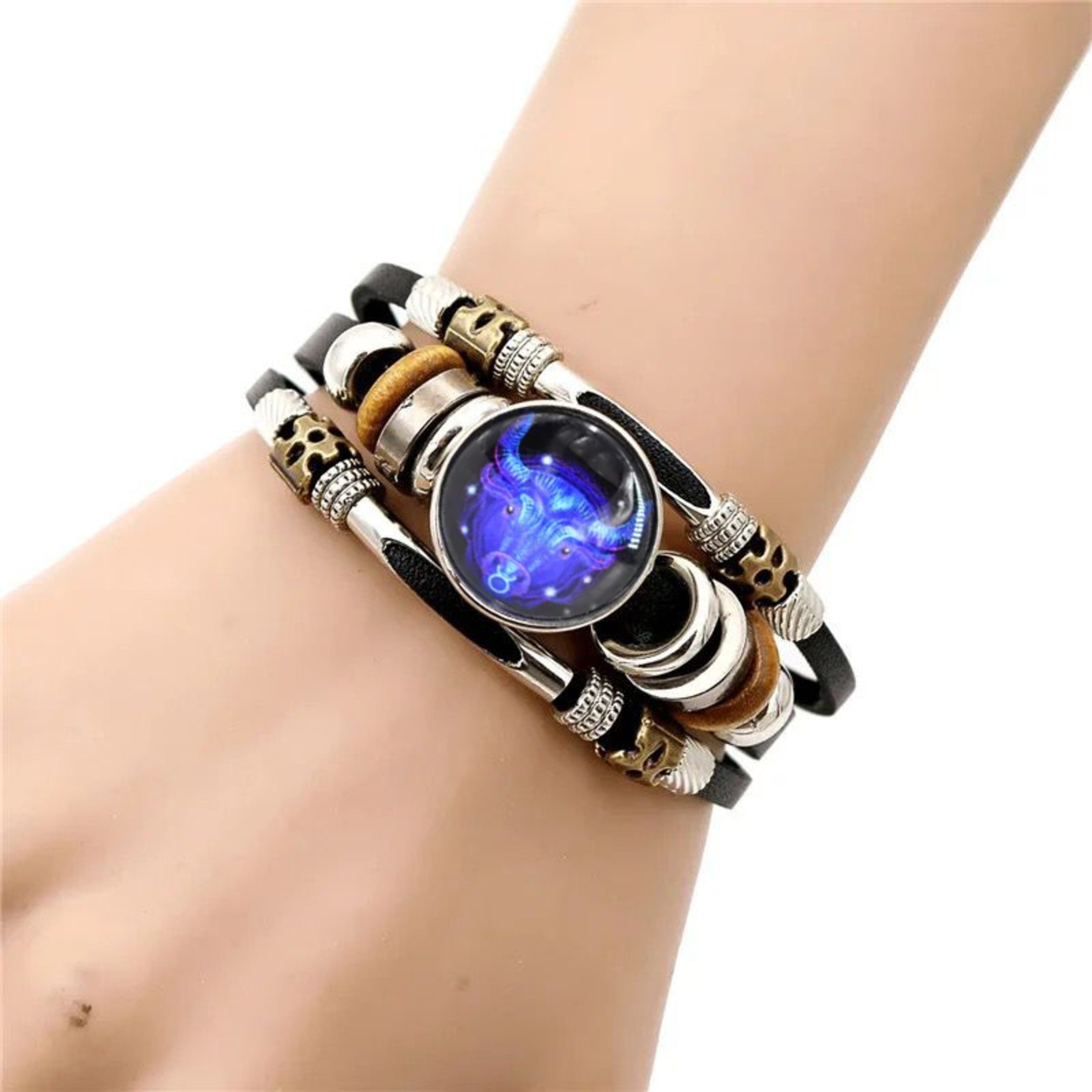 Stelby Armband mit Gravur Armband Sternzeichen Stier mit 3D Gravur im Glas (Weihnachtsgeschenk, Geburtstagsgeschenk, Valentinstaggeschenk, modern, minimalistisch), langlebig, pflegeleicht, unisex