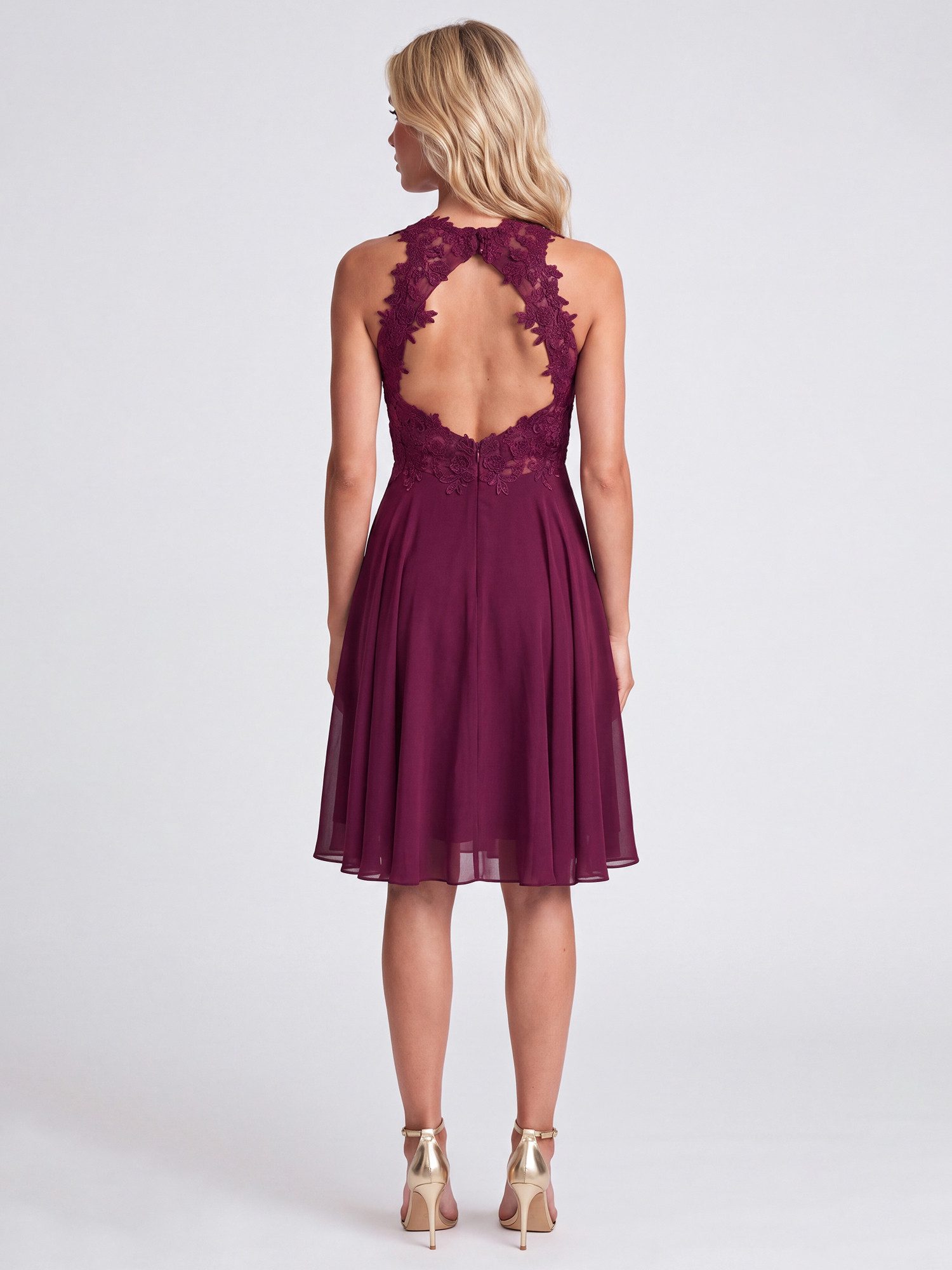 Apart Cocktailkleid mit floraler Spitzenpracht – Bild 5 von 5