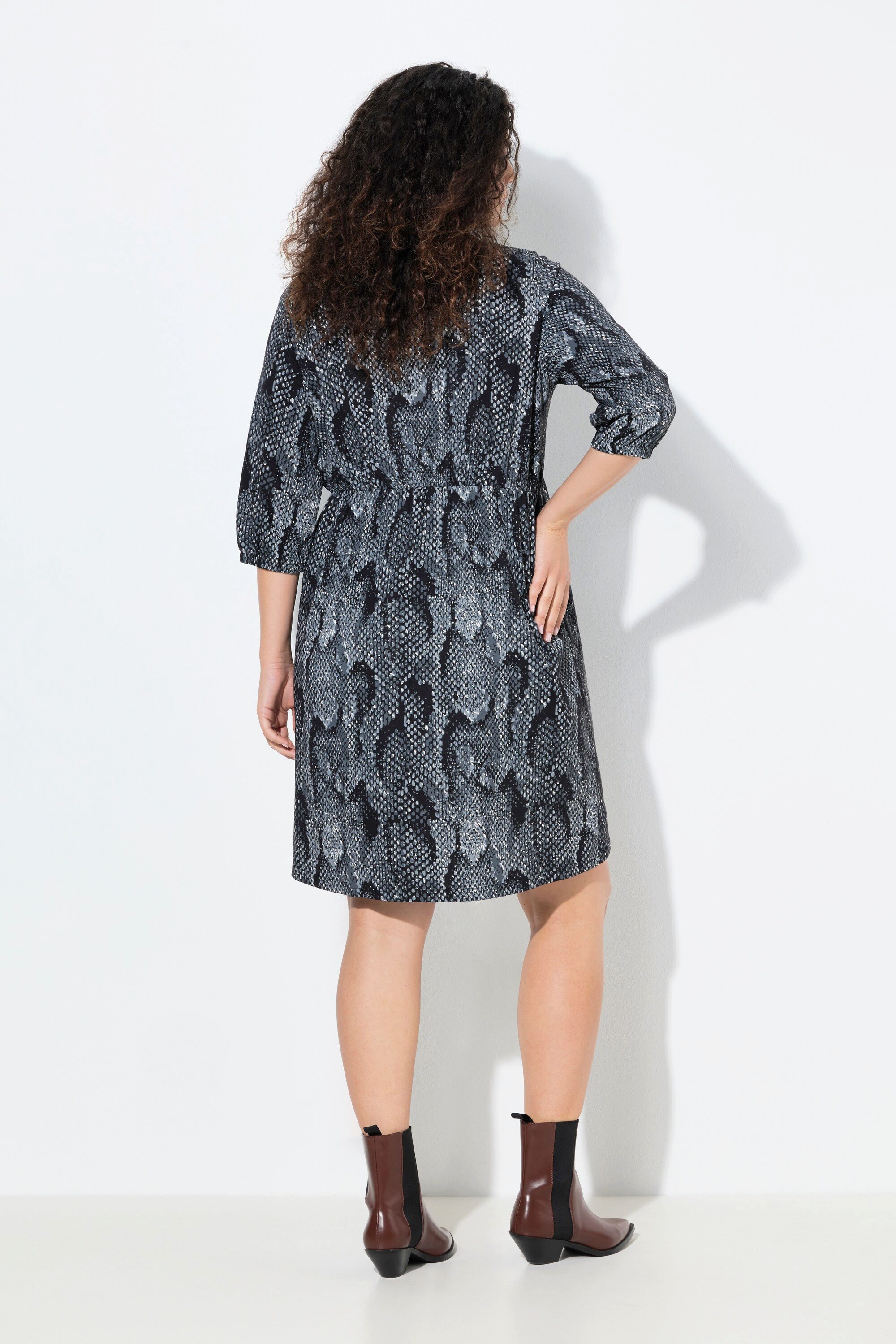 Ulla Popken Jerseykleid Jerseykleid Animaldruck A-Linie V-Ausschnitt – Bild 3 von 4