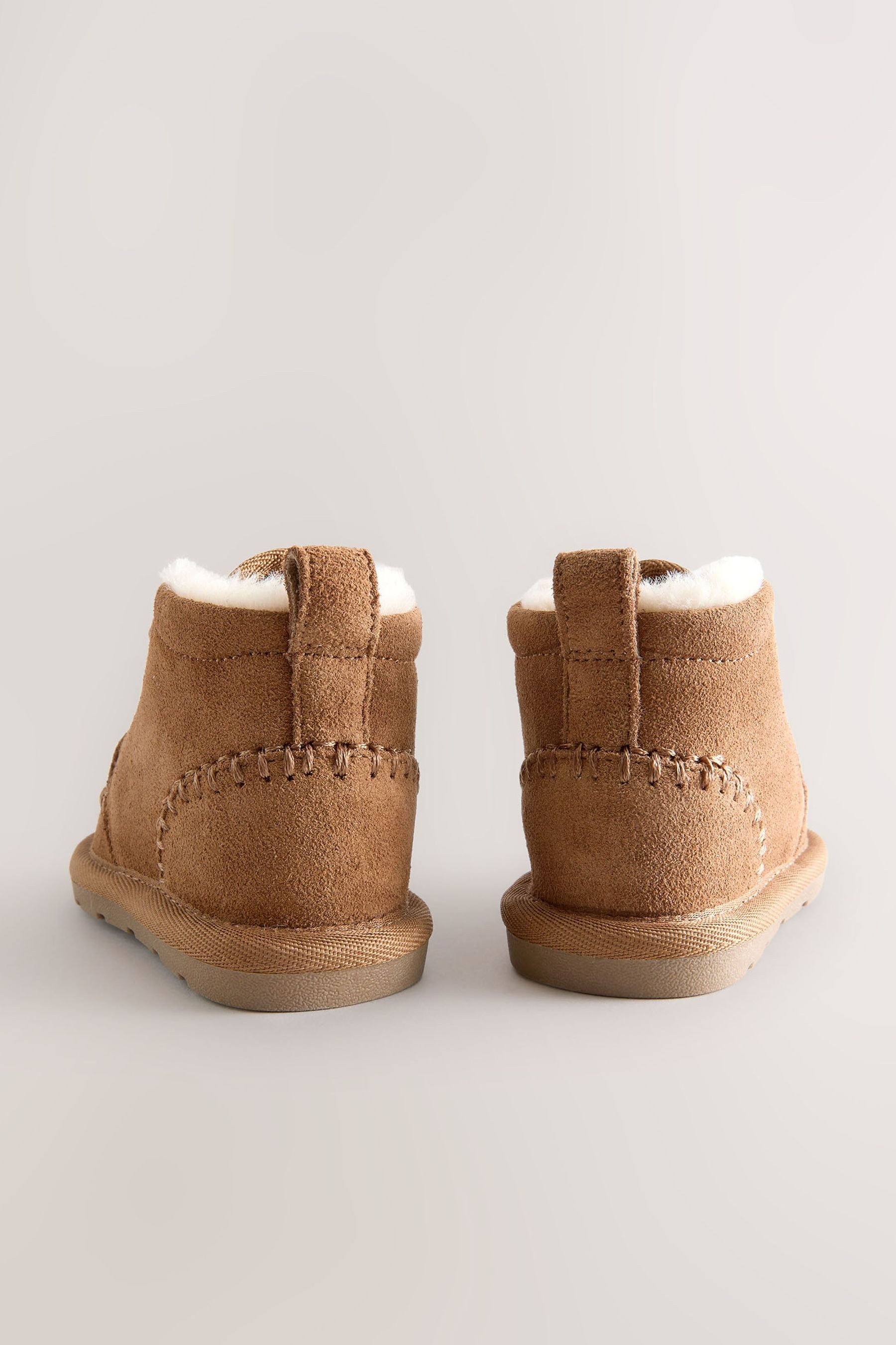Next Velourslederstiefel mit warmem Futter Stiefel (1-tlg)