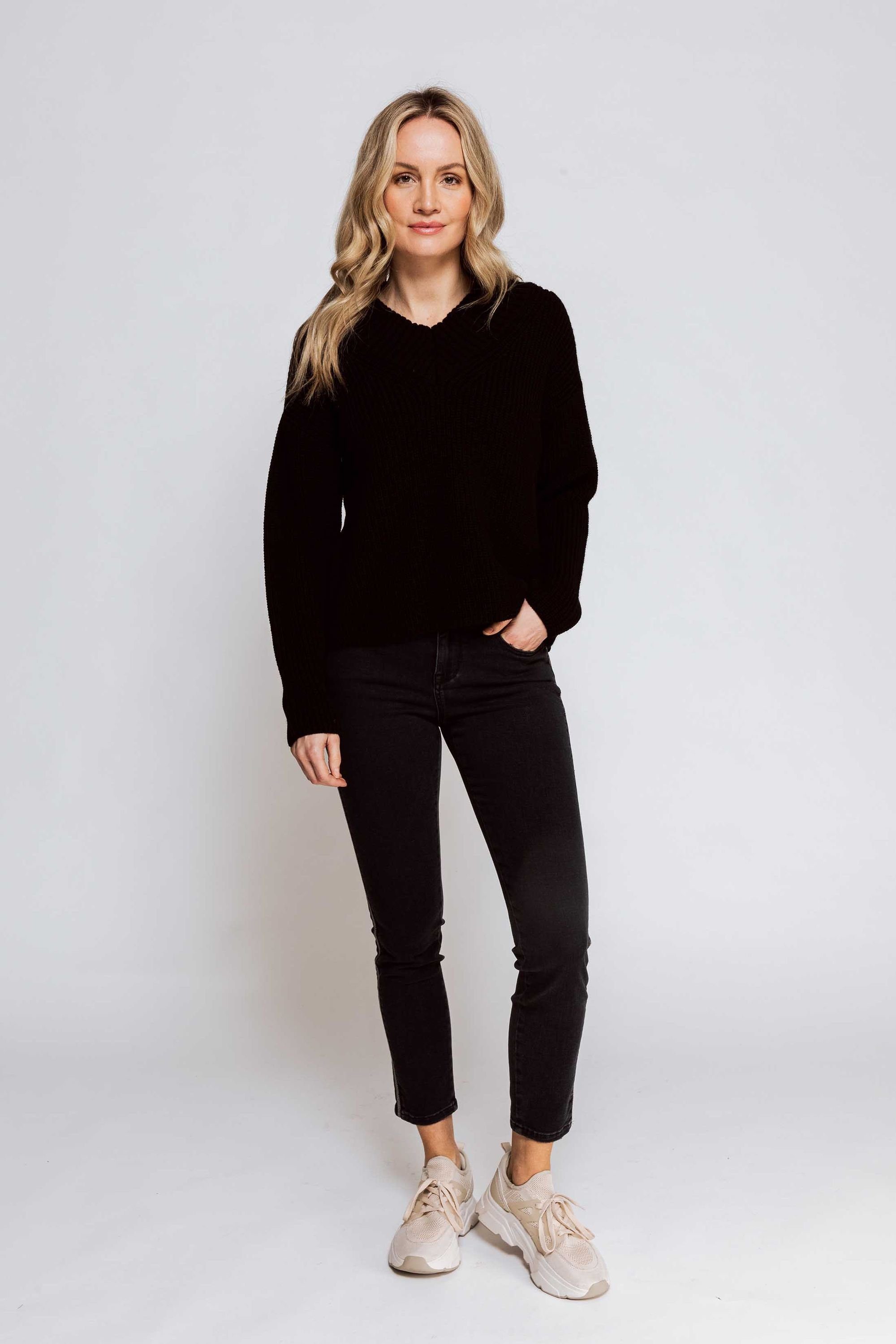 PHILINA Pullover Black Sweatshirt (0-tlg) Zhrill