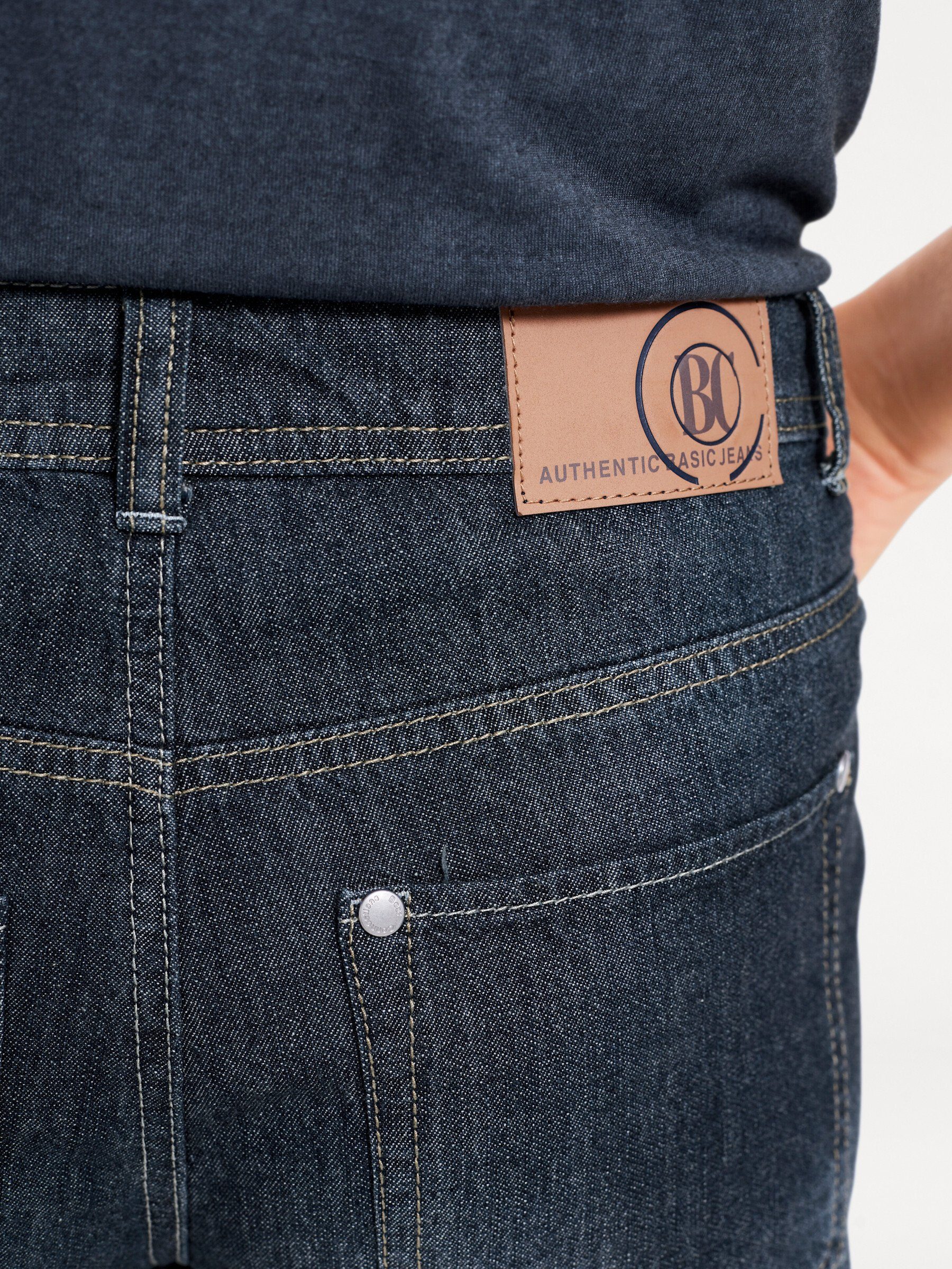 heine Bequeme Jeans Jeans-Shorts leicht vertieft
