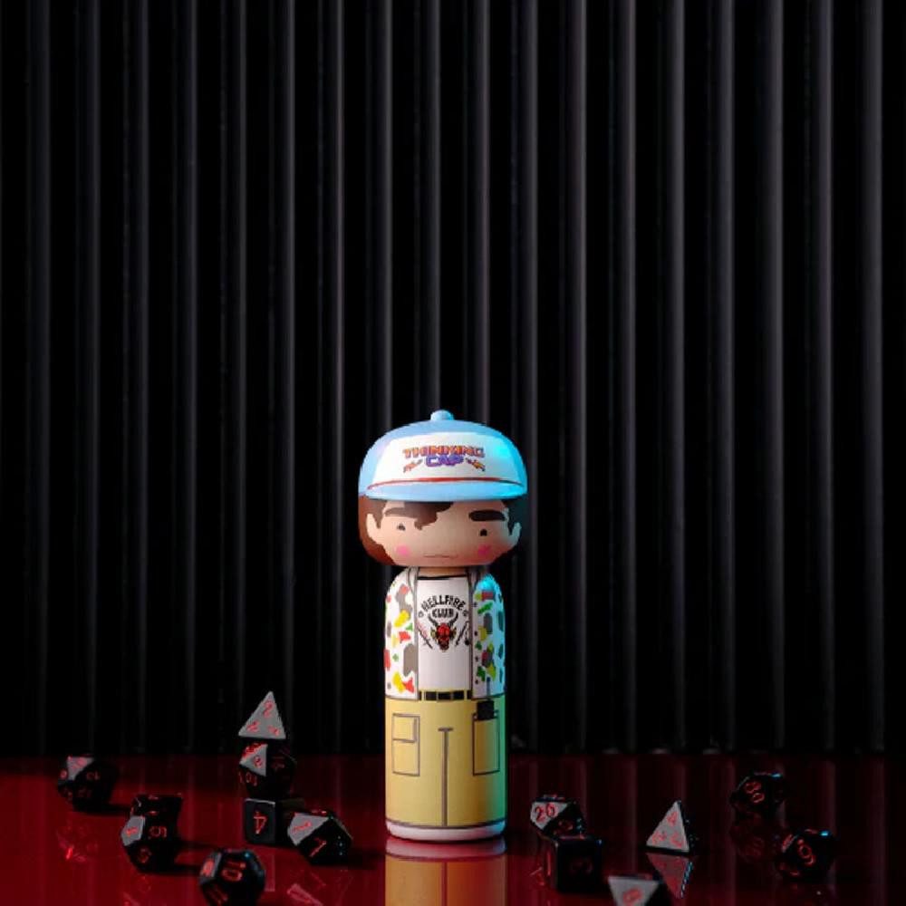 Lucie Kaas Dekoobjekt Holzfigur x Stranger Things Dustin Henderson