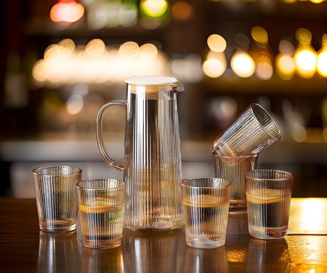 Cheffinger Gläser-Set Trinkgläser Wasser Cocktail Saft Gläser 0,26L m. Karaffe Set 7tlg, Material: Glas