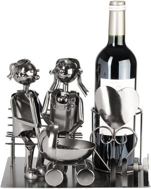 BRUBAKER Weinflaschenhalter Paar auf Bank mit Baby - Metall Flaschenhalter, (Wein Geschenk für Eltern, 1-St., Dekoration mit Grußkarte), Liebespaar mit Kinderwagen - 25 cm Flaschenständer