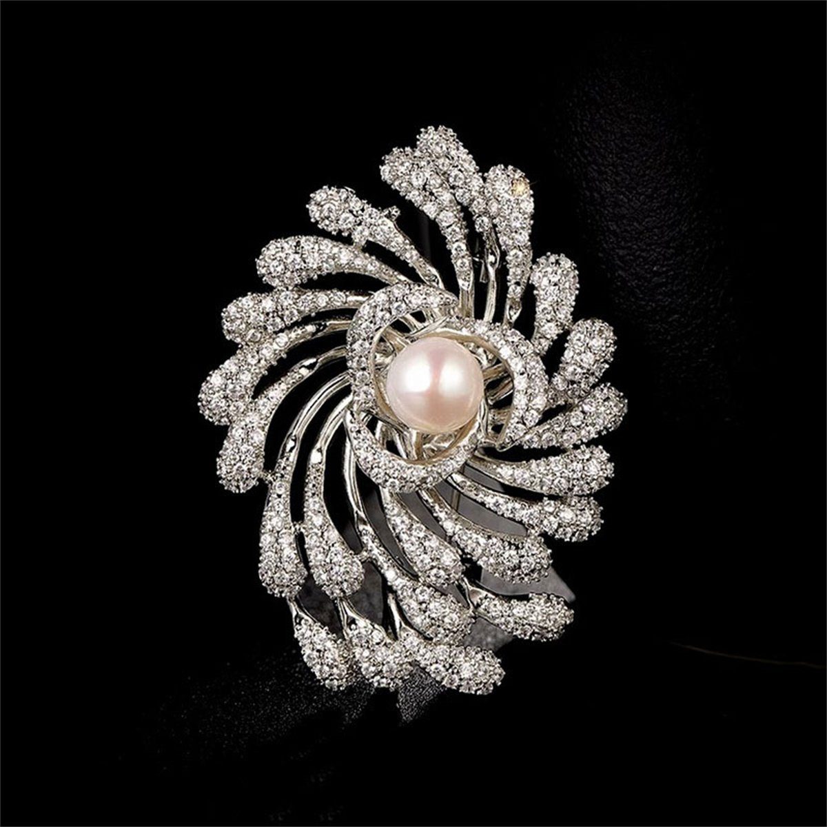 Zirkonen besetzt Vintage-Brosche und Feuerwerk Elegante Brosche mit Perlen Silber mit carefully selected