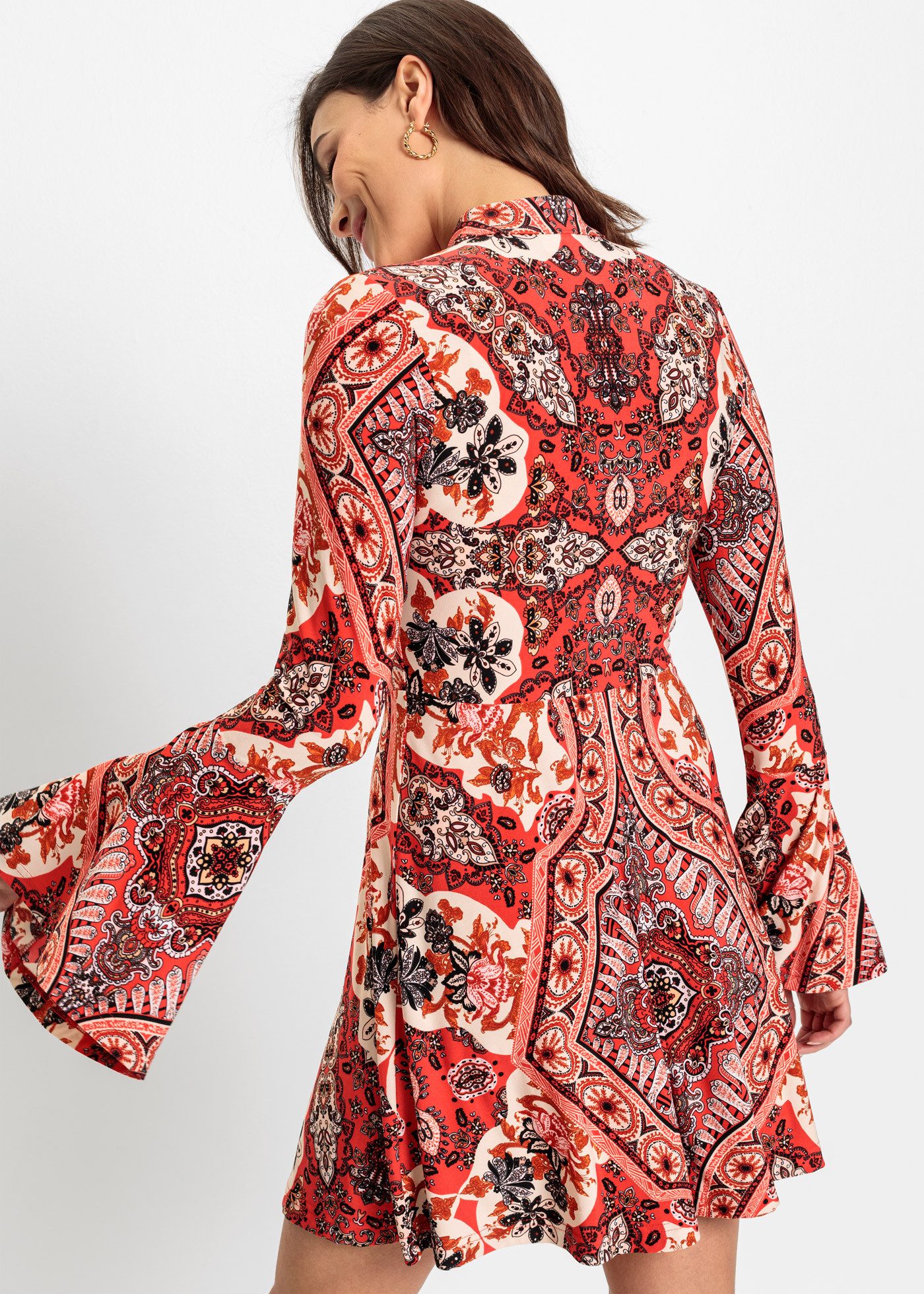 bonprix Jerseykleid Jerseykleid mit Stehkragen und Volant-Ärmel günstig online kaufen