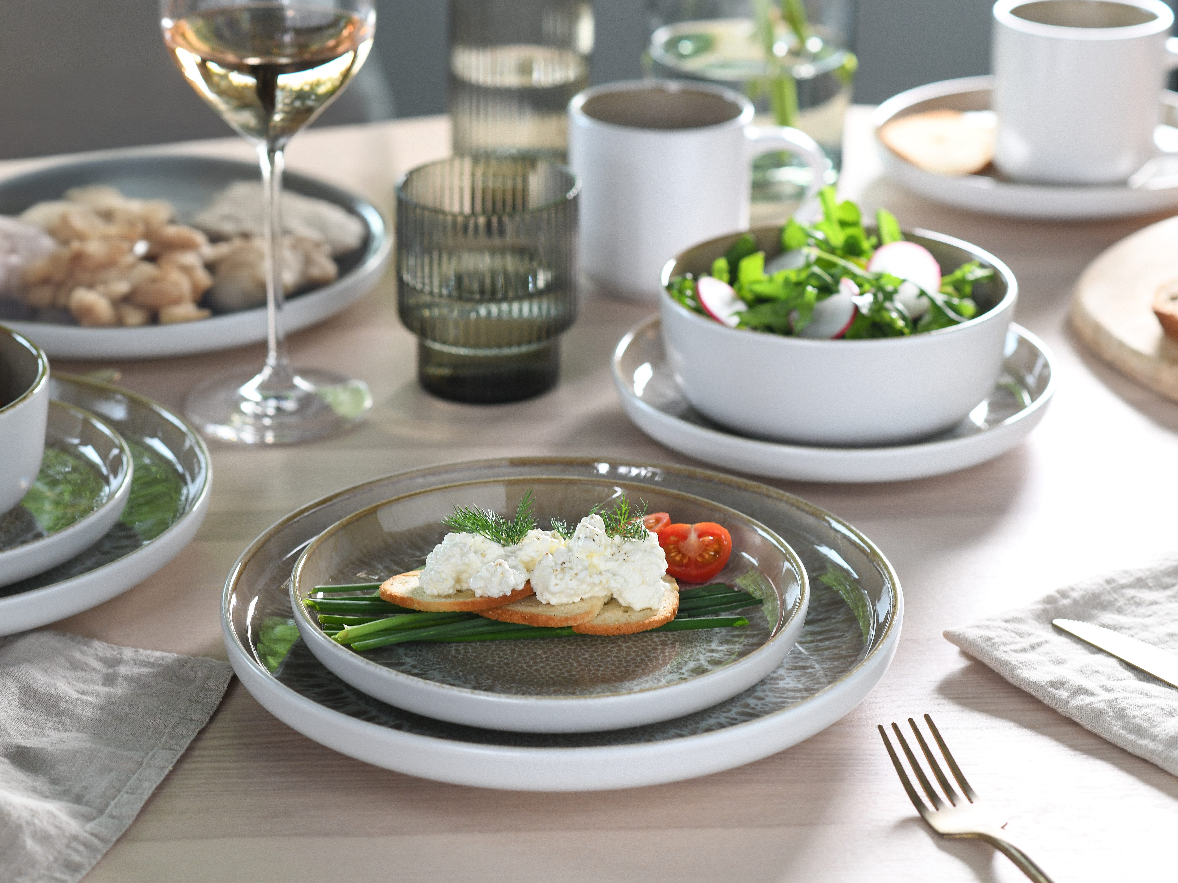 CreaTable Kombiservice Nordic Fjord, Service 16-tlg. (16-tlg), 4 Personen, Steinzeug, Reaktive Glasur, Einzigartiger Look