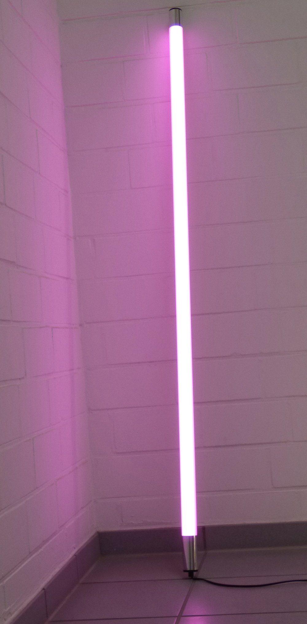 XENON LED Wandleuchte 6473 LED Leuchtstab Satiniert 1,23m Länge 1700 Lumen IP20 Innen Pink, LED Röhre T8, Xenon | Wandleuchten