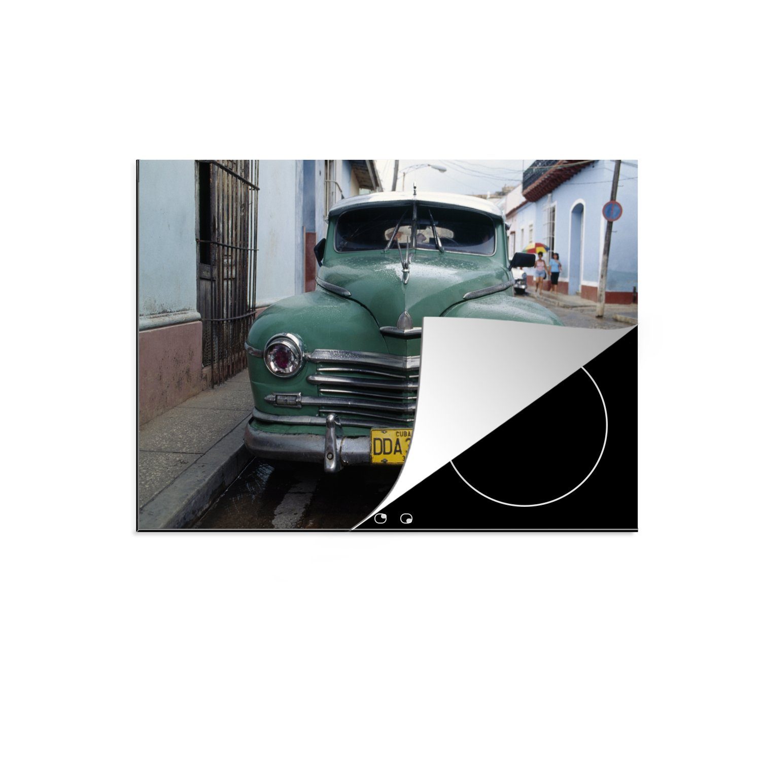 küche, für einer Ein Oldtimer Herdblende-/Abdeckplatte kubanischer auf Kuba, Straße tlg), die Ceranfeldabdeckung (1 Vinyl, Schutz in 71x52 Induktionskochfeld cm, MuchoWow