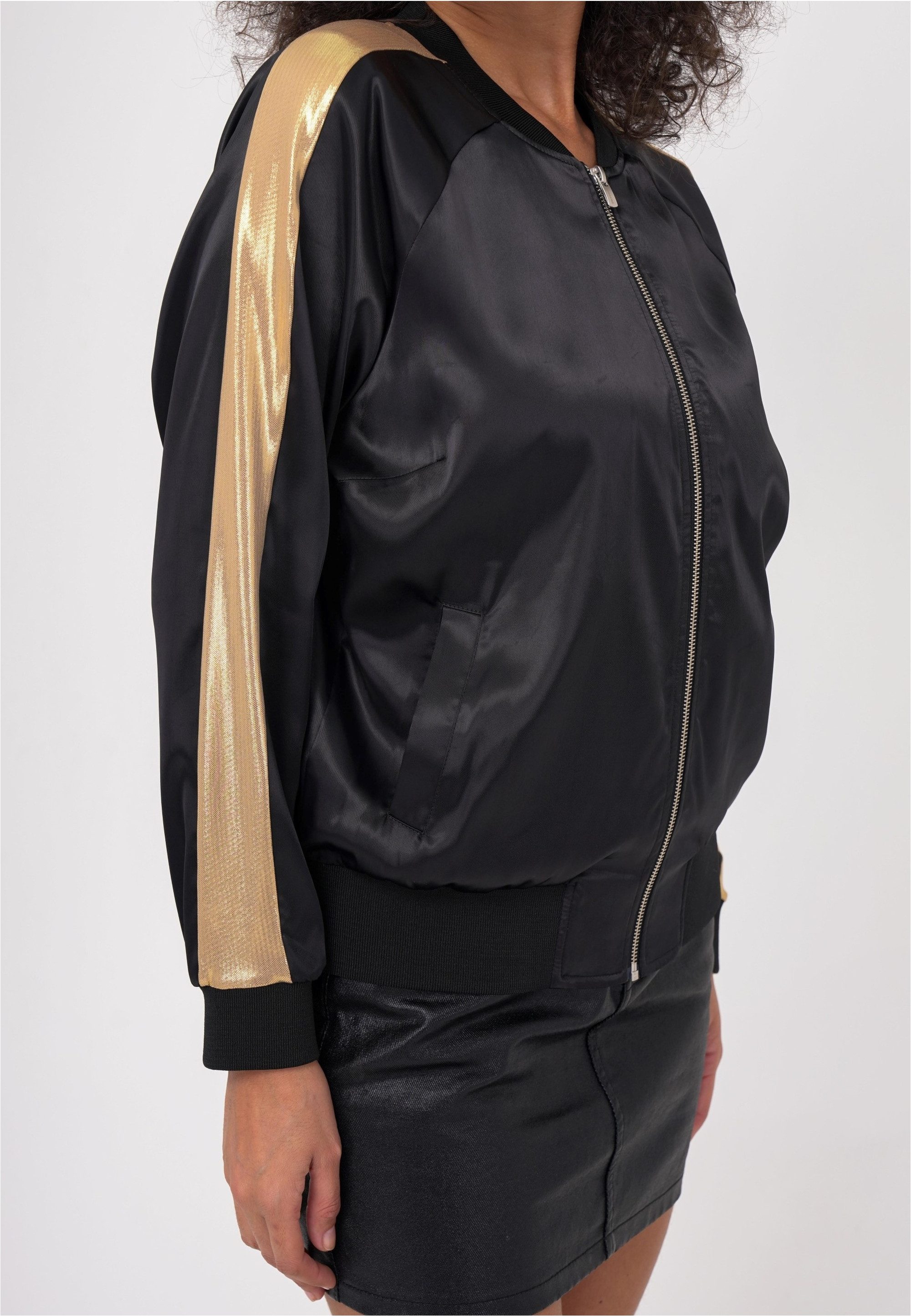 freshlions Bomberjacke Aurelia (1-St) im sportlichen Design