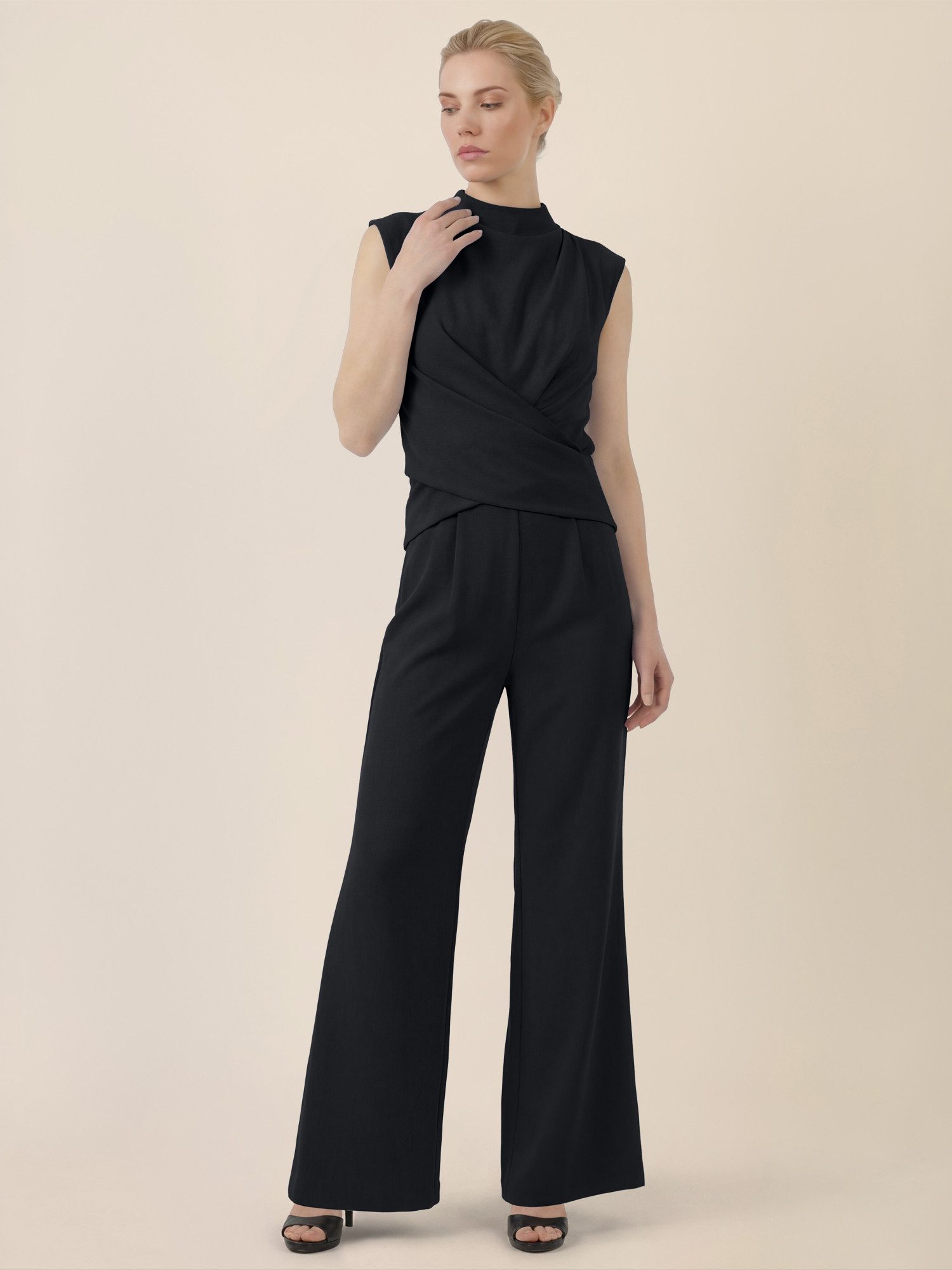 Apart Jumpsuit mit Drapierung und weitem Bein günstig online kaufen