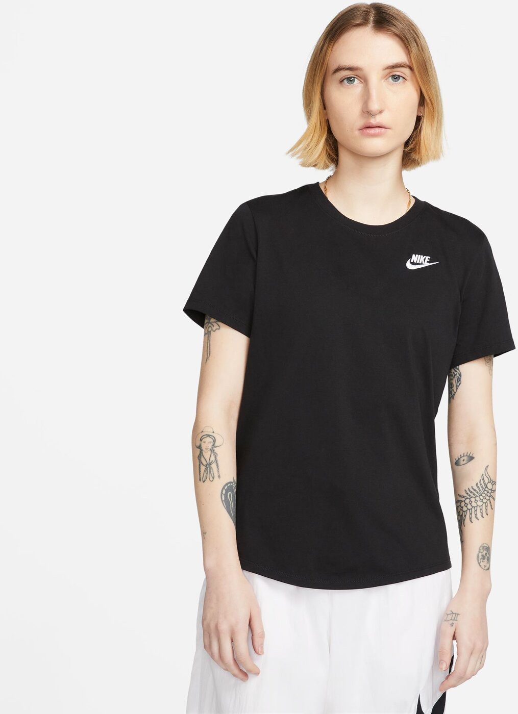 Nike Kurzarmshirt W NSW CLUB SS TEE BLACK/DK SMOKE GREY