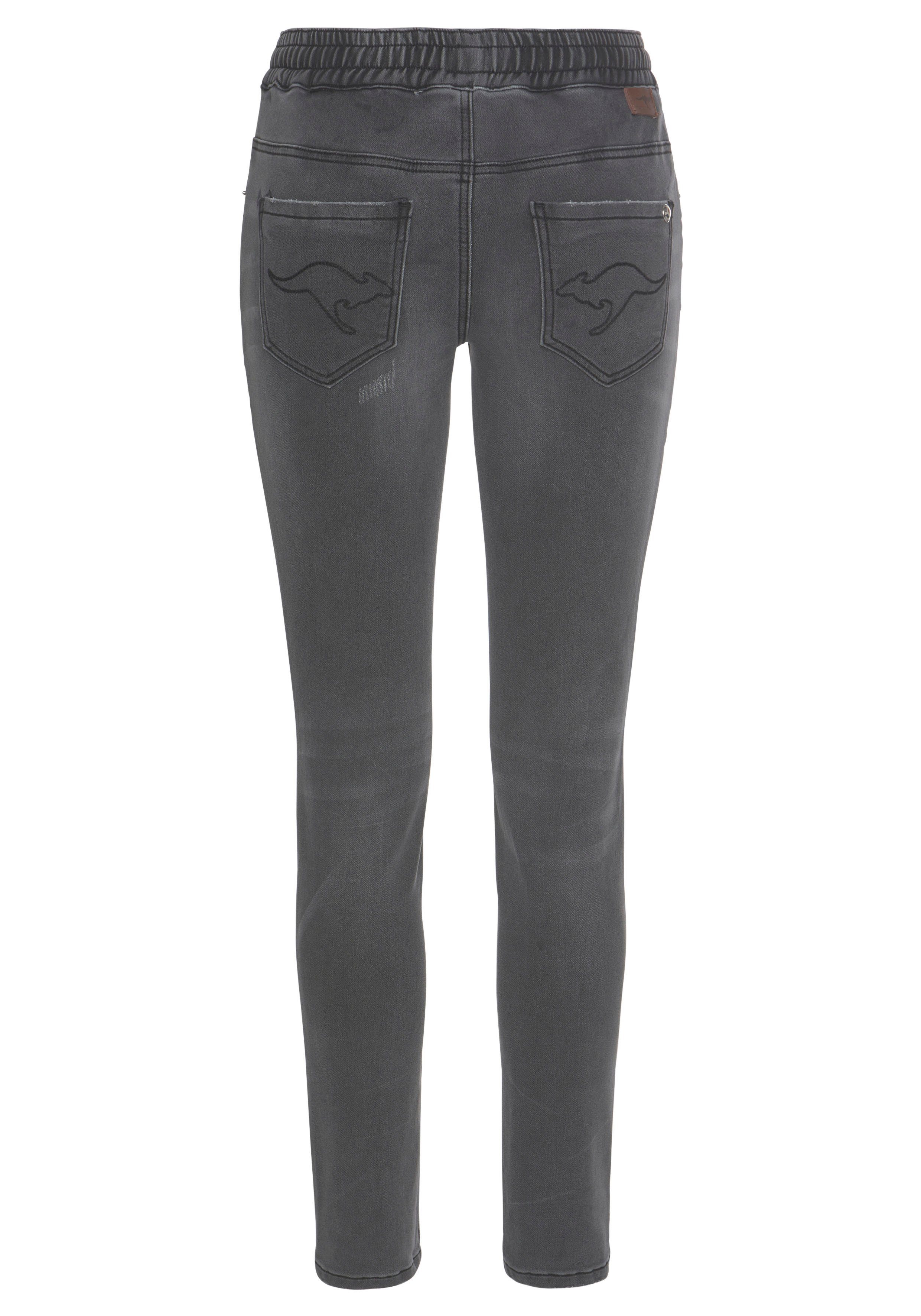 elastischem Bündchen mit light-grey-used Pants in Denim-Optik Jogg KangaROOS