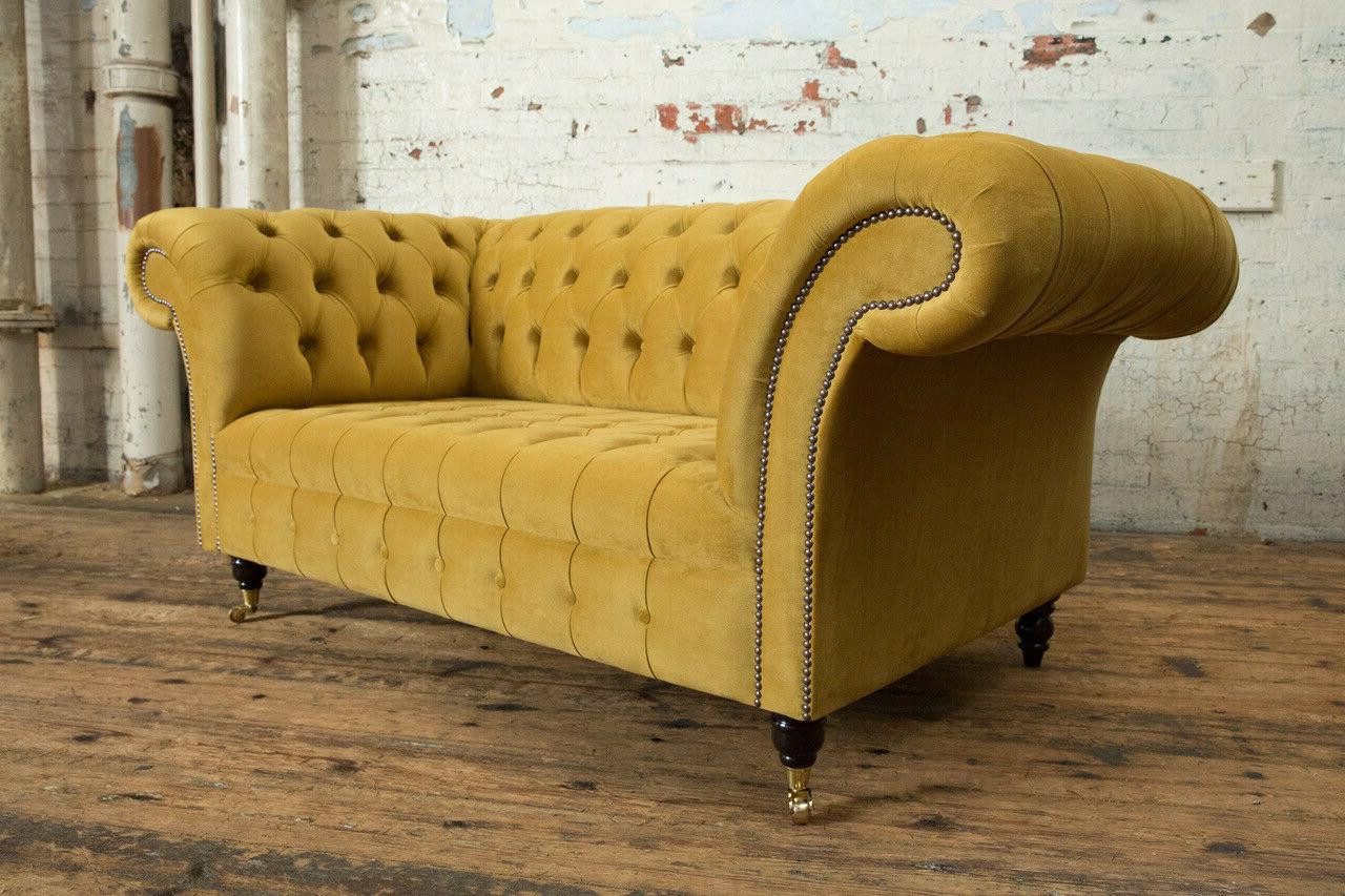 Xlmoebel Chesterfield-Sofa Gelbes Samtsofa im Chesterfield-Stil mit hohem Sitzkomfort, Hergestellt in Europa