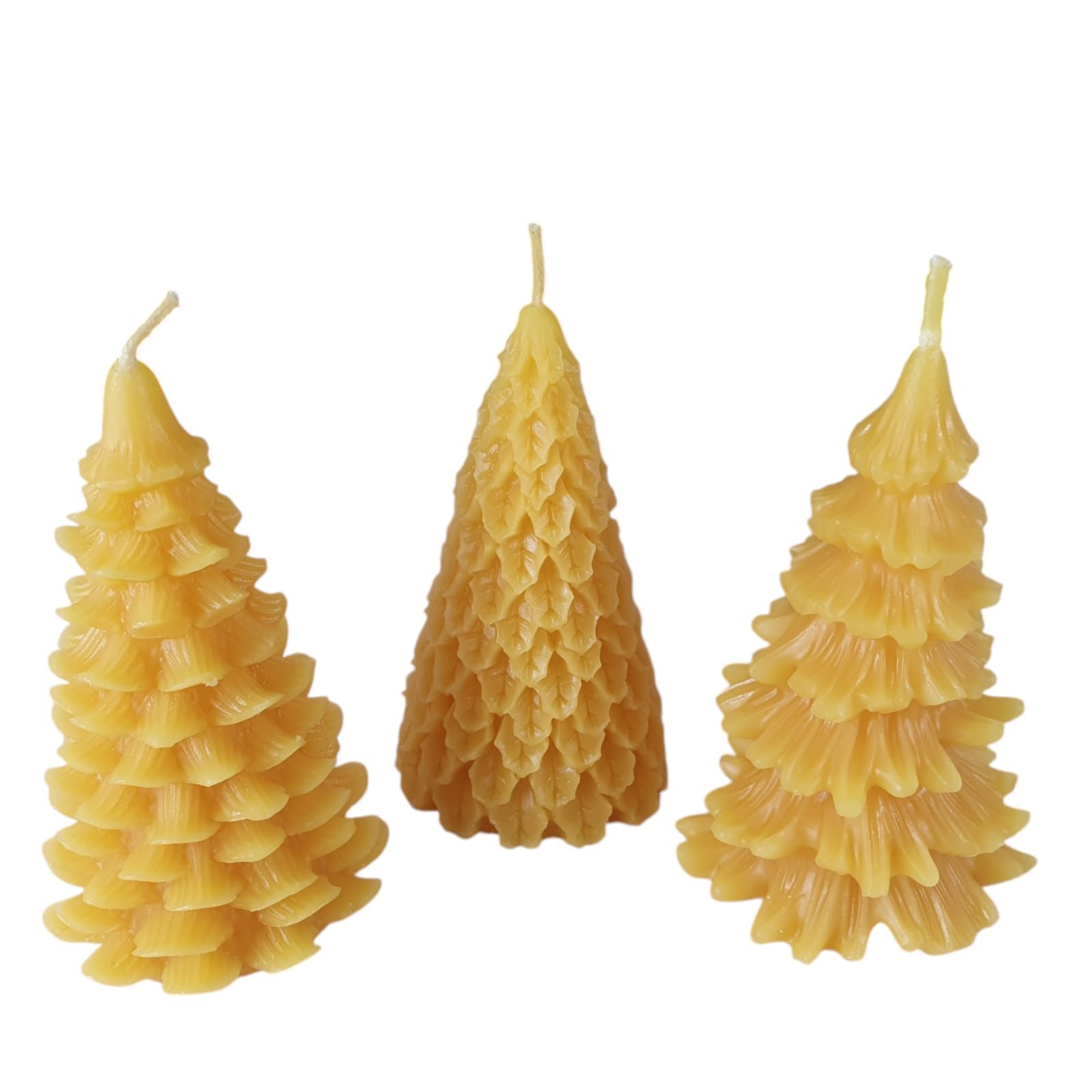 Aspinaworld Formkerze Bienenwachskerze Tannenbaum Kerze 3er Set 9 cm