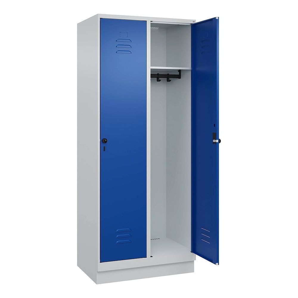 C+P Garderobenschrank Garderobenschrank Classic Plus, Abteilbreite 40 cm, mit Sockel Sockel verzinkt, erhöhter Korrosionsschutz