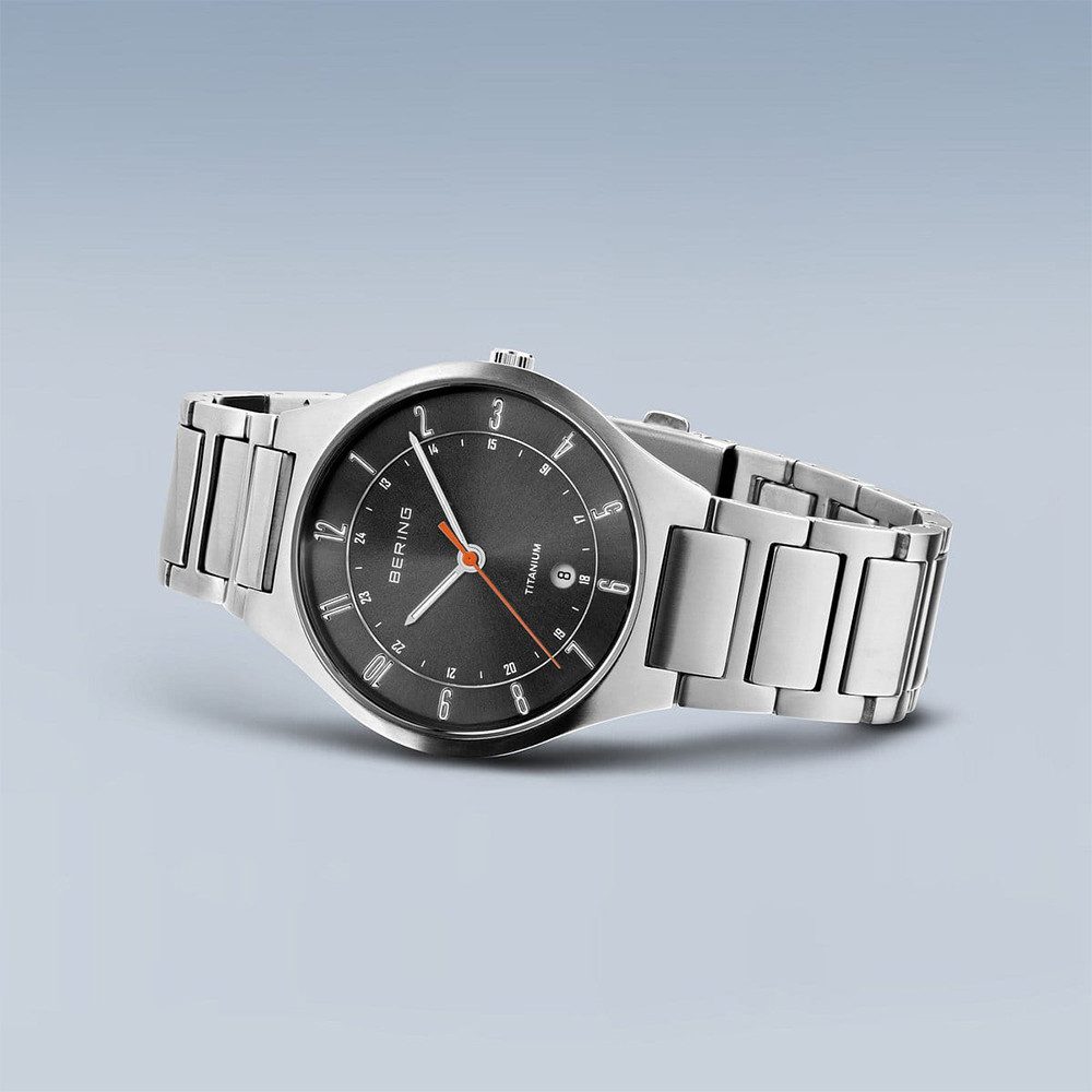 Bering Quarzuhr Bering Titanium silber gebürstet 11739-772 11739-772, Berin günstig online kaufen