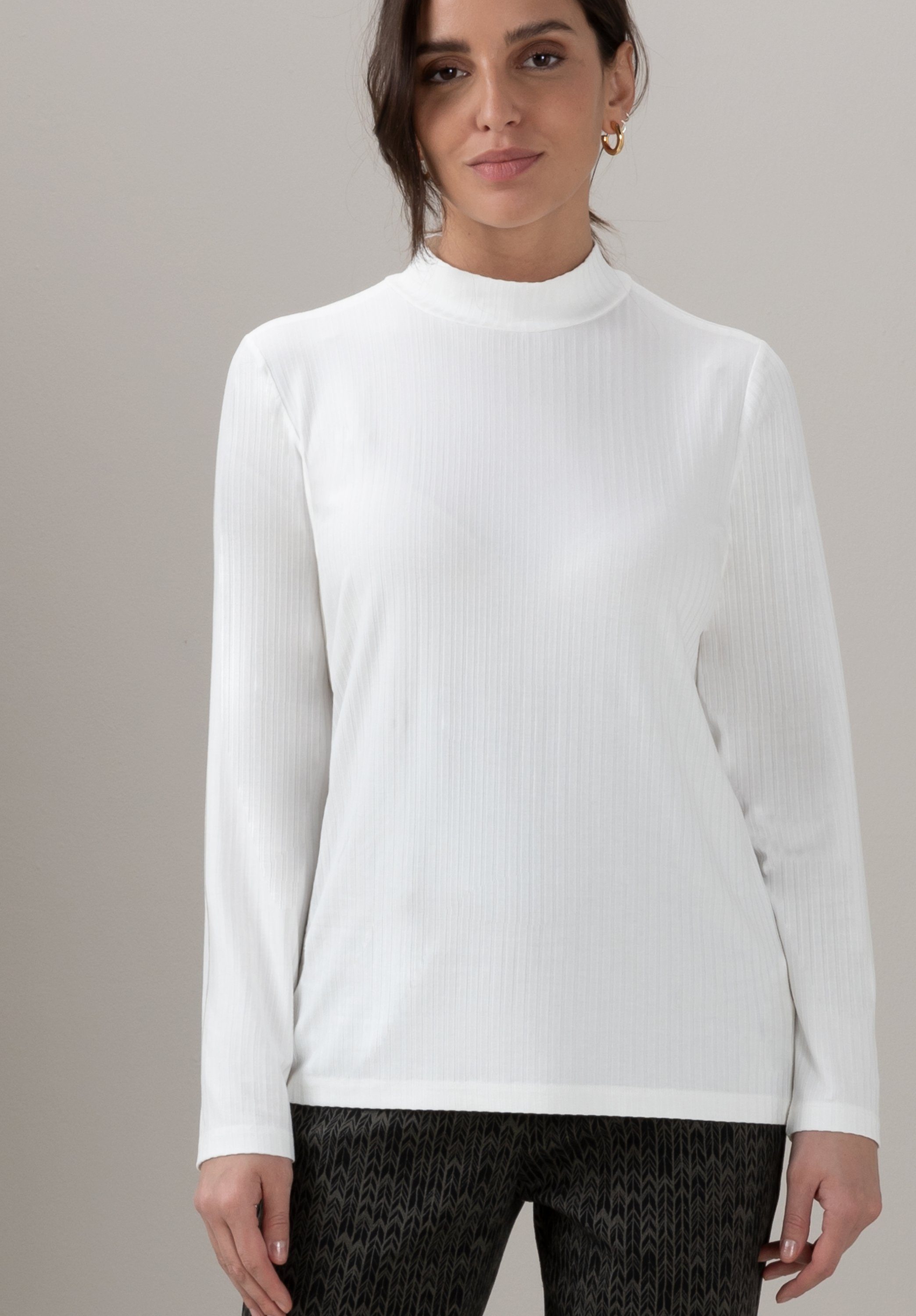 Turtle-Neck coolen Langarmshirt mit bianca in Trendfarben GRETA modernem creme