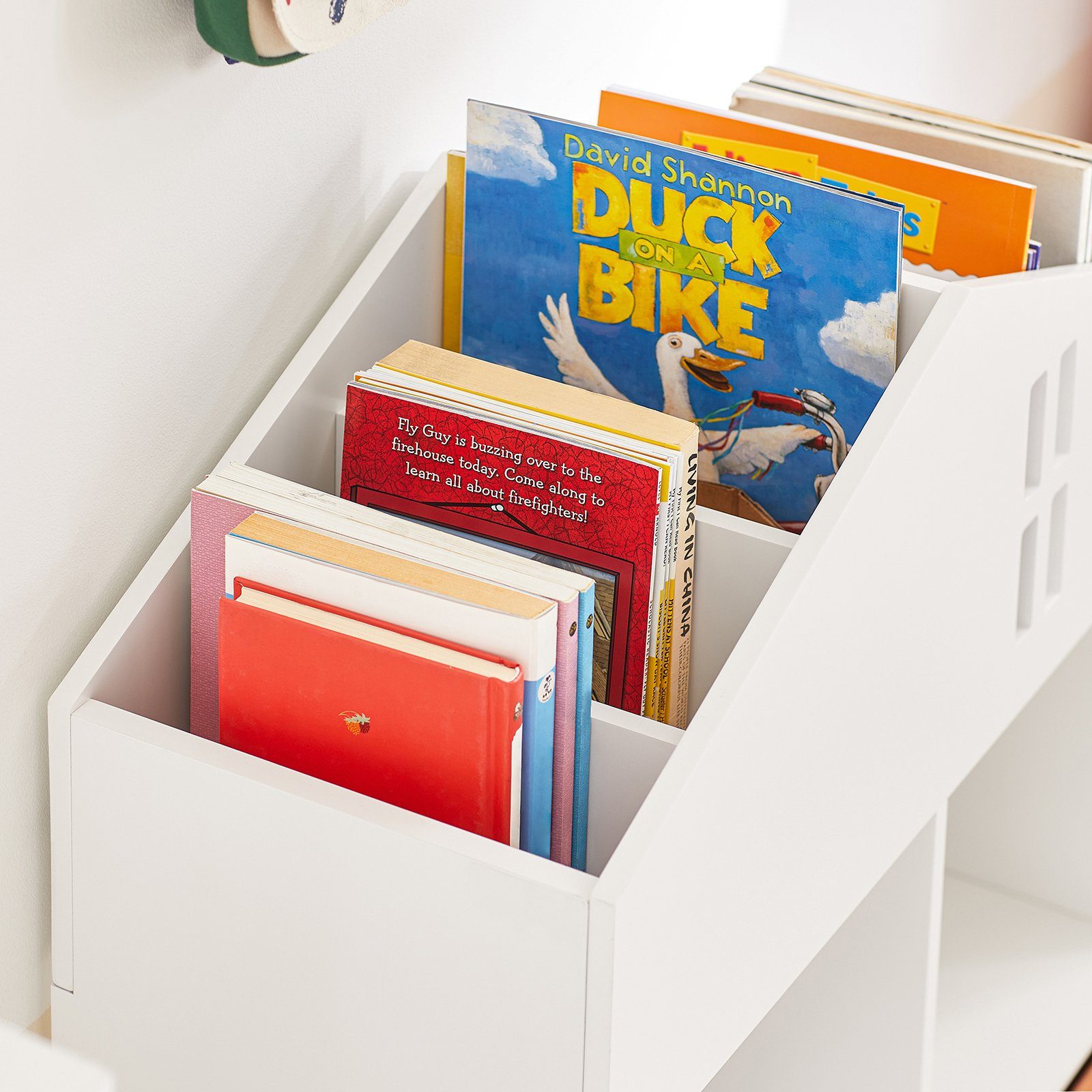 SoBuy Bücherregal KMB49, mit Haus-Design Stoffboxen Spielzeugregal mit Kinderregal 2