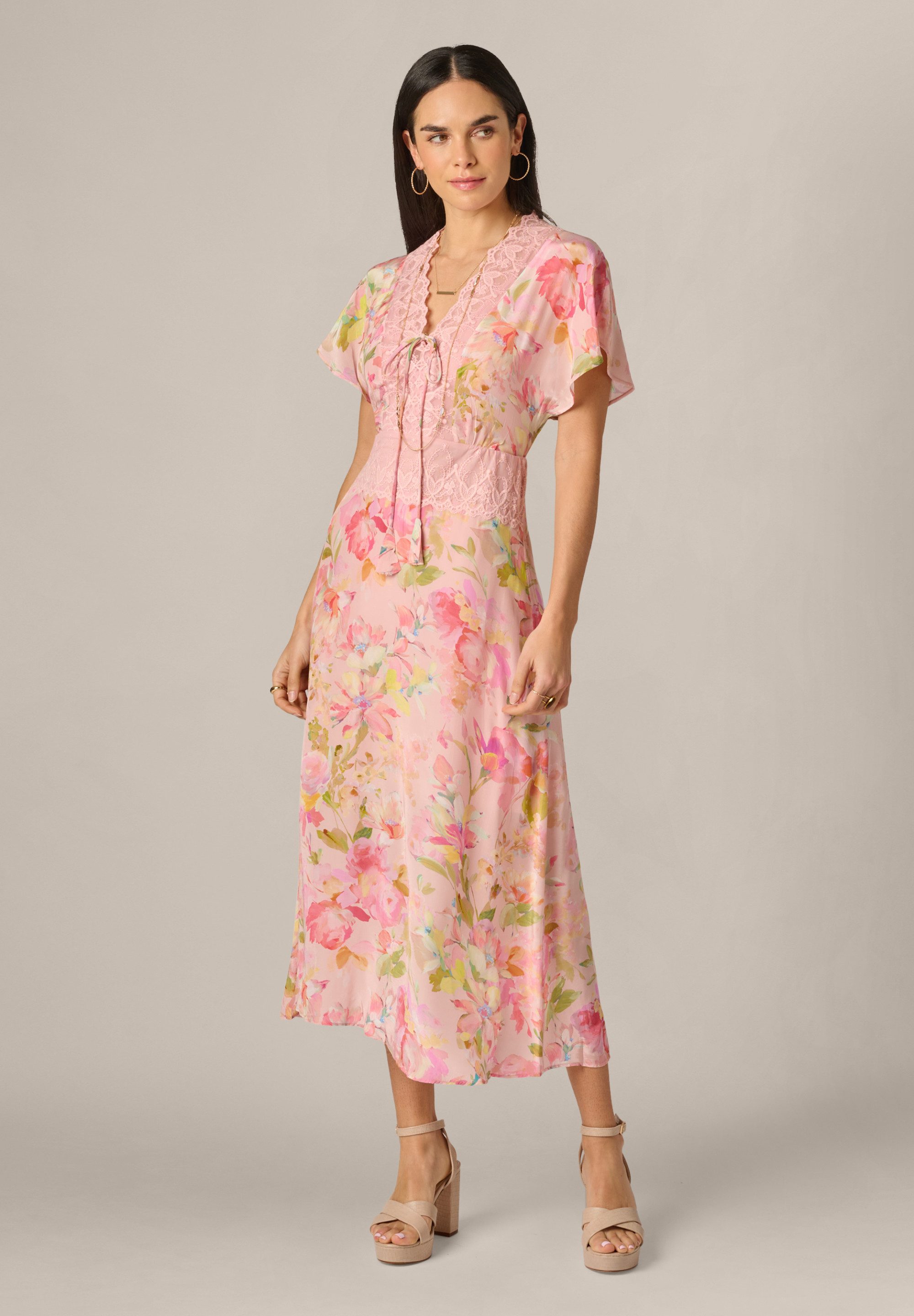 Adrianna Papell Sommerkleid Printed Satin Dress Schlichtes, elegantes und romantisches Midikleid