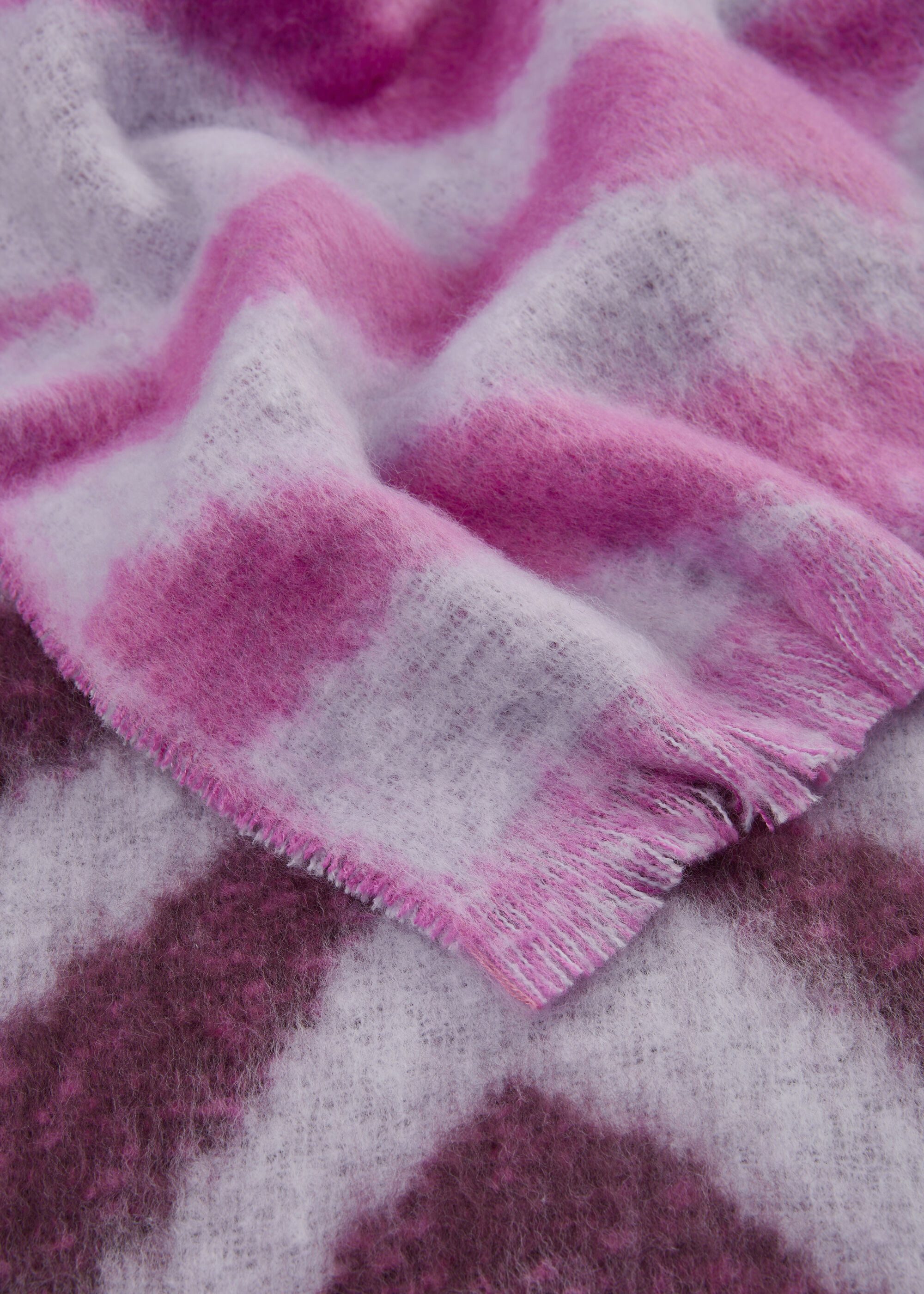 Codello Modeschal, (1-St), aus recyceltem Polyester