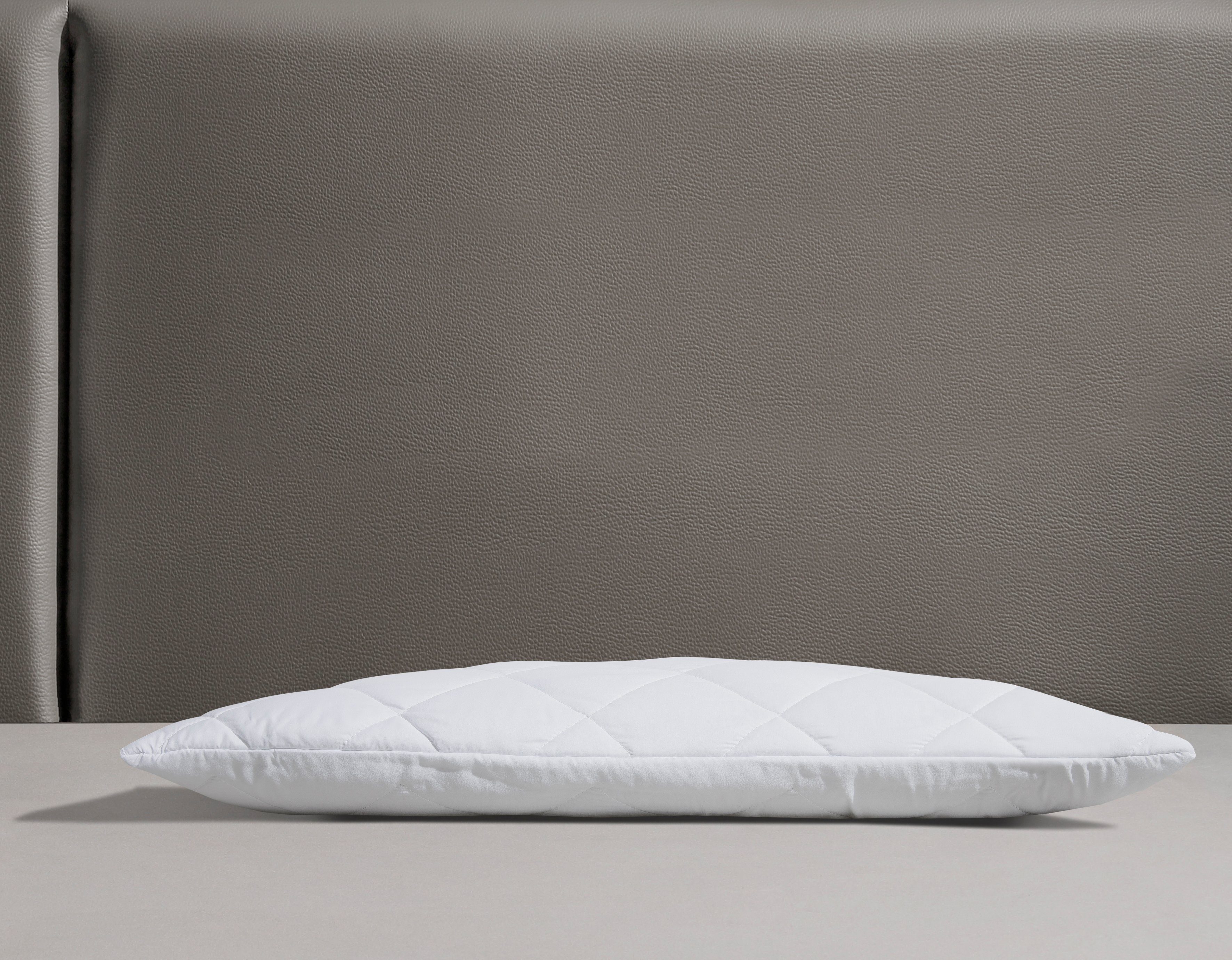 OTTO home Microfaserkissen Microlux Kopfkissen 40x80 cm, 80x80 cm, Füllung: 3D-Faserbällchen, Bezug: Microfaser-Feinbatist samtweich, Seitenschläfer, Rückenschl – Bild 3 von 5