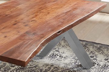 Junado® Baumkantentisch Xantana, Akazienholz massiv, Tischplattenstärke 26mm, von 120cm - 240cm erhäl