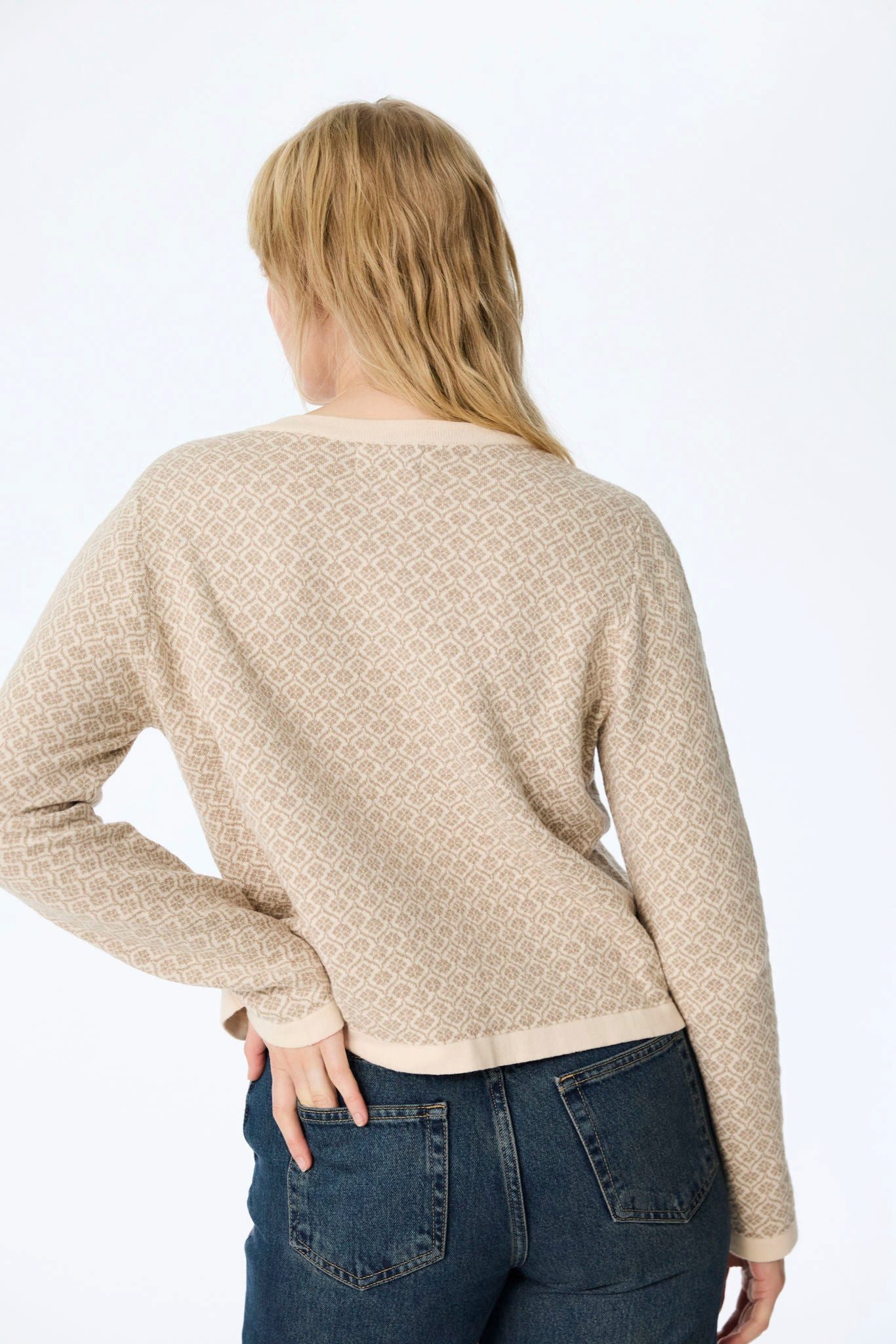 Himalaya Clothing Cardigan Strickjacke Damen aus Bio-Baumwolle - Baumwolljacke in modernem Design Feinstrickcardigan mit feinem geometrischem Muster
