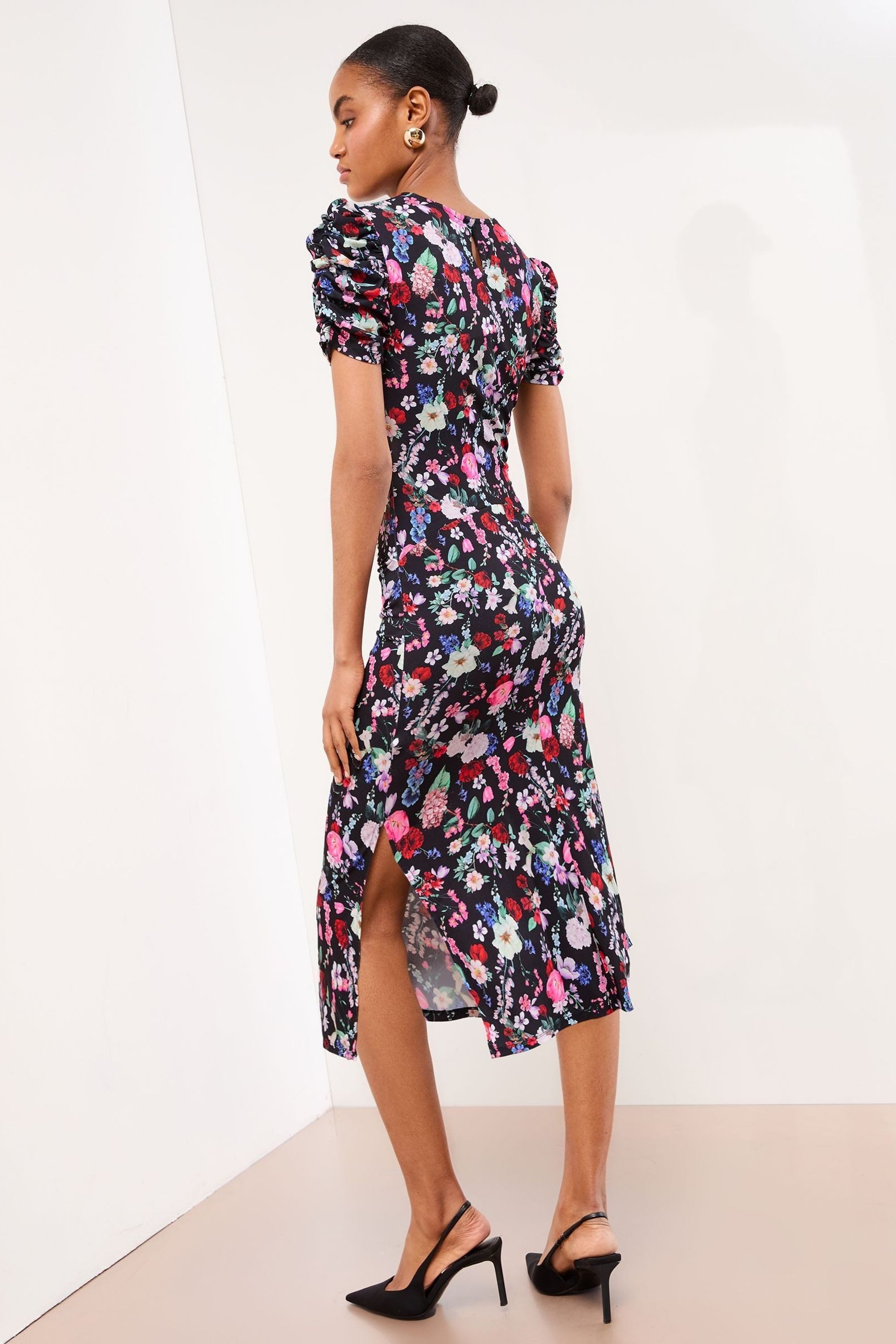 LIPSY Midikleid Kurzärmeliges Midikleid aus Jersey, Petite (1-tlg) günstig online kaufen