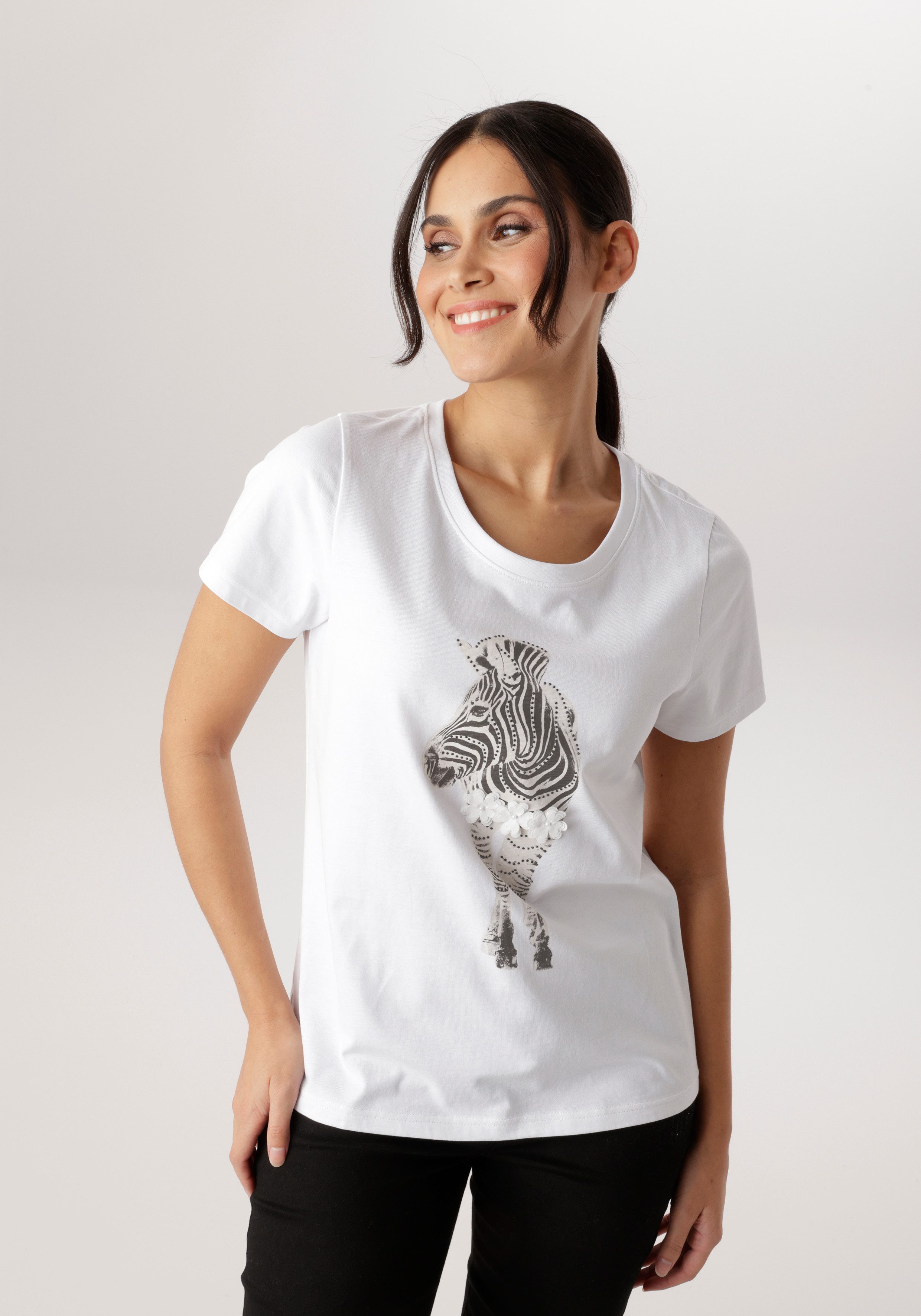 Aniston SELECTED T-Shirt mit aufwendiger 3D-Applikation