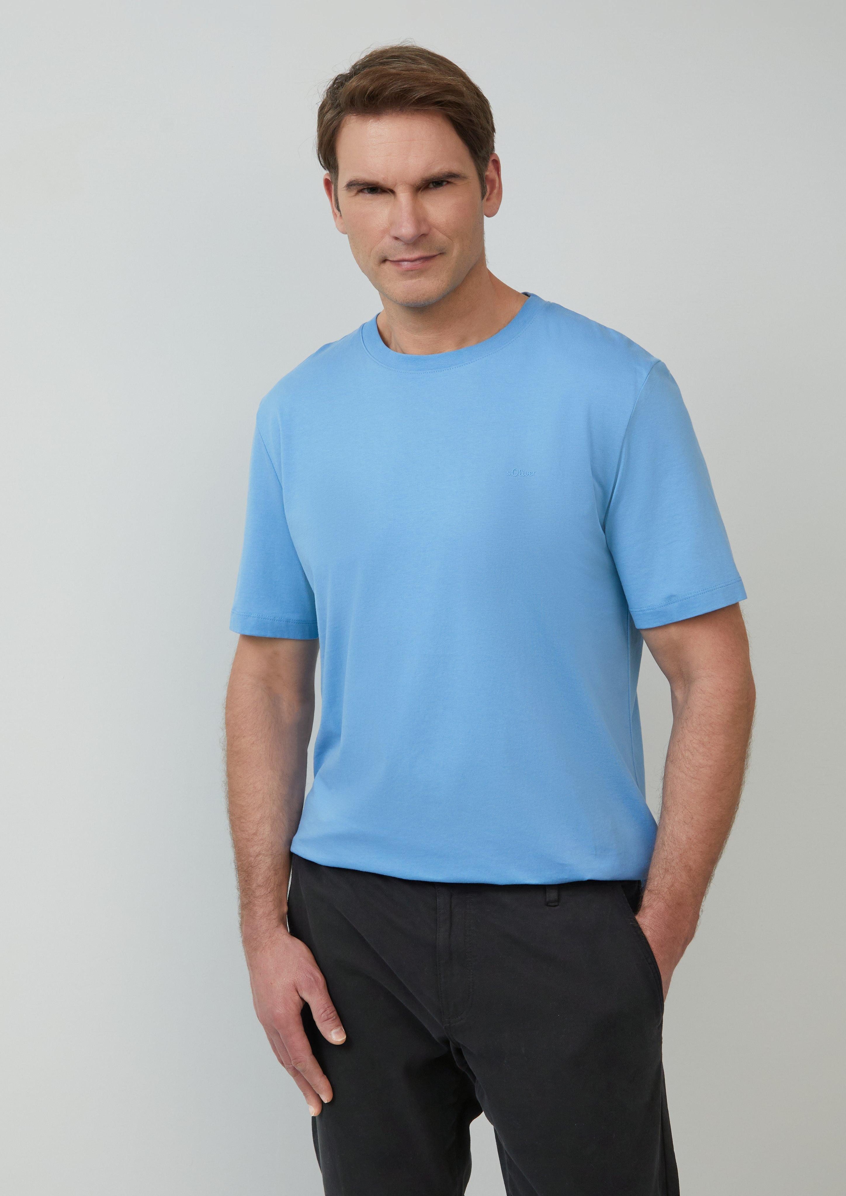 s.Oliver Kurzarmshirt Baumwoll-T-Shirt mit kleinem Logo-Print günstig online kaufen