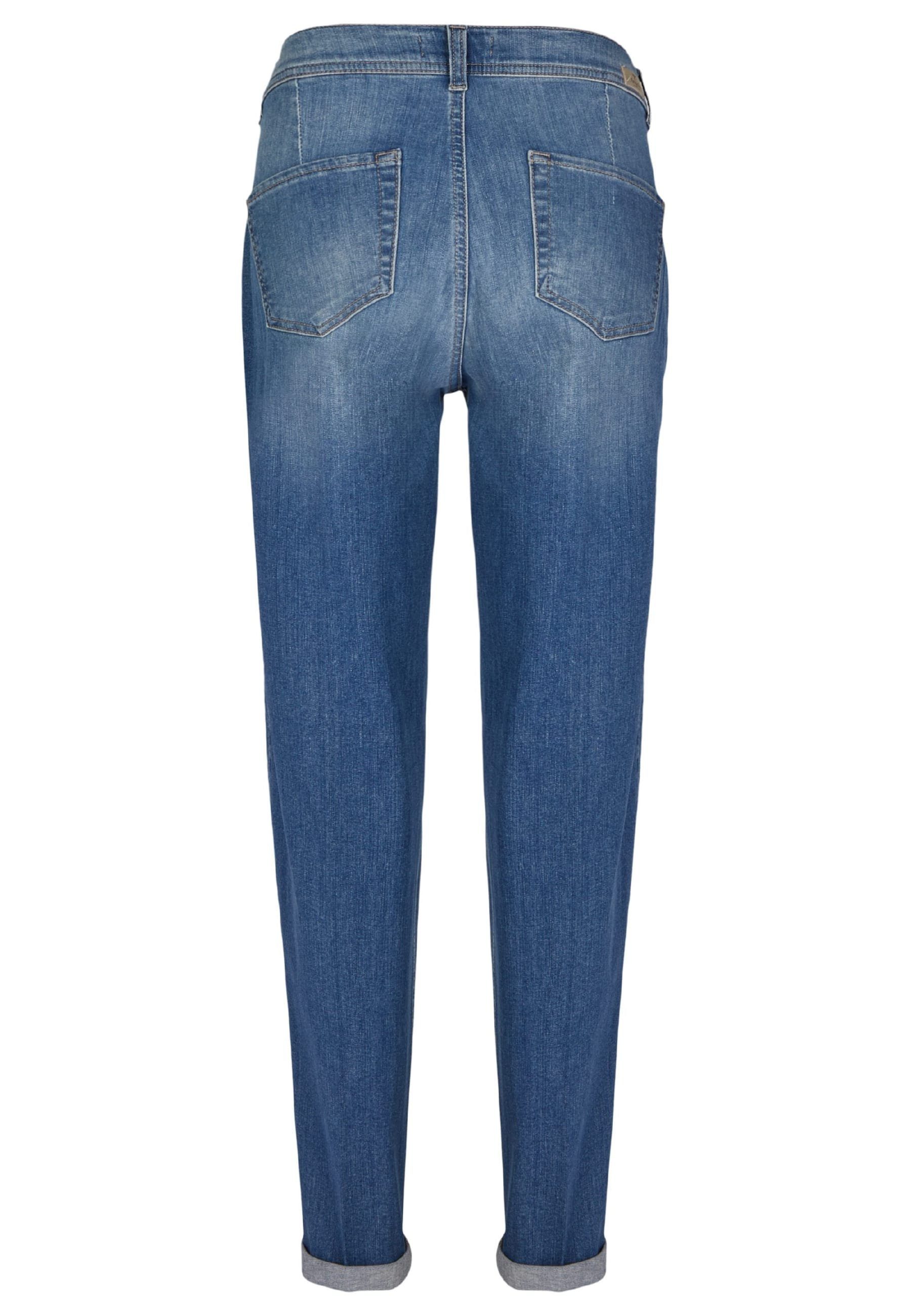 mittelblau modernem Loose-fit-Jeans ANGELS Crop Logo-Applikation Mom-Jeans mit Design Alma mit